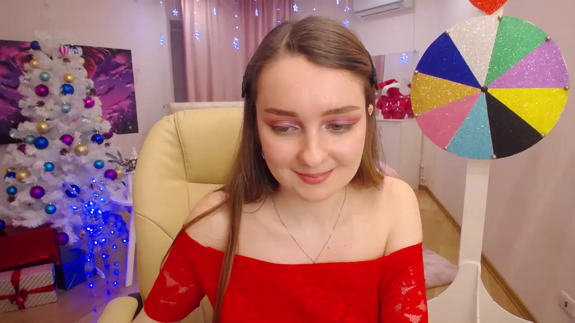 Gallery image thumbnail from OceanFeelss's myfreecams stream on, 12/15/2022, 12:52 image 2 of 20