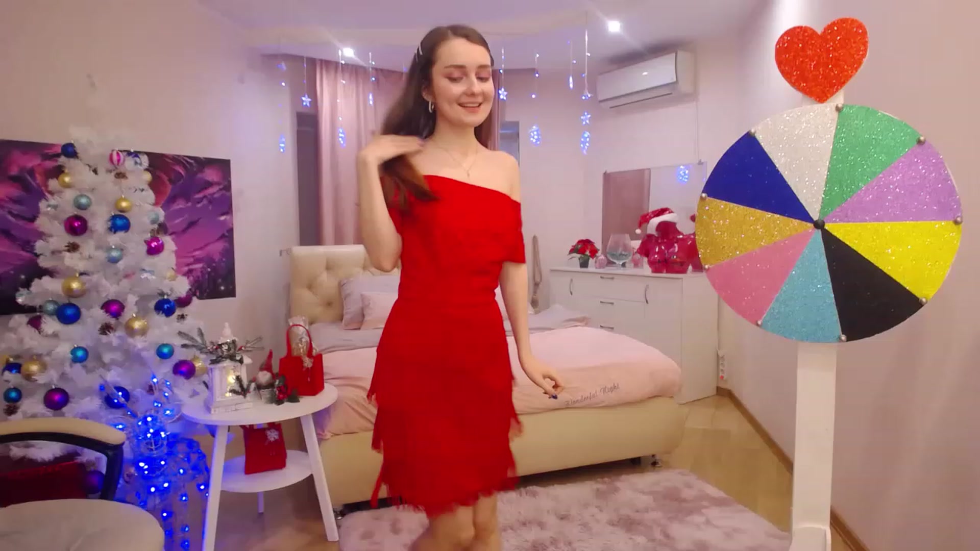 Gallery image thumbnail from OceanFeelss's myfreecams stream on, 12/15/2022, 12:52 image 5 of 20