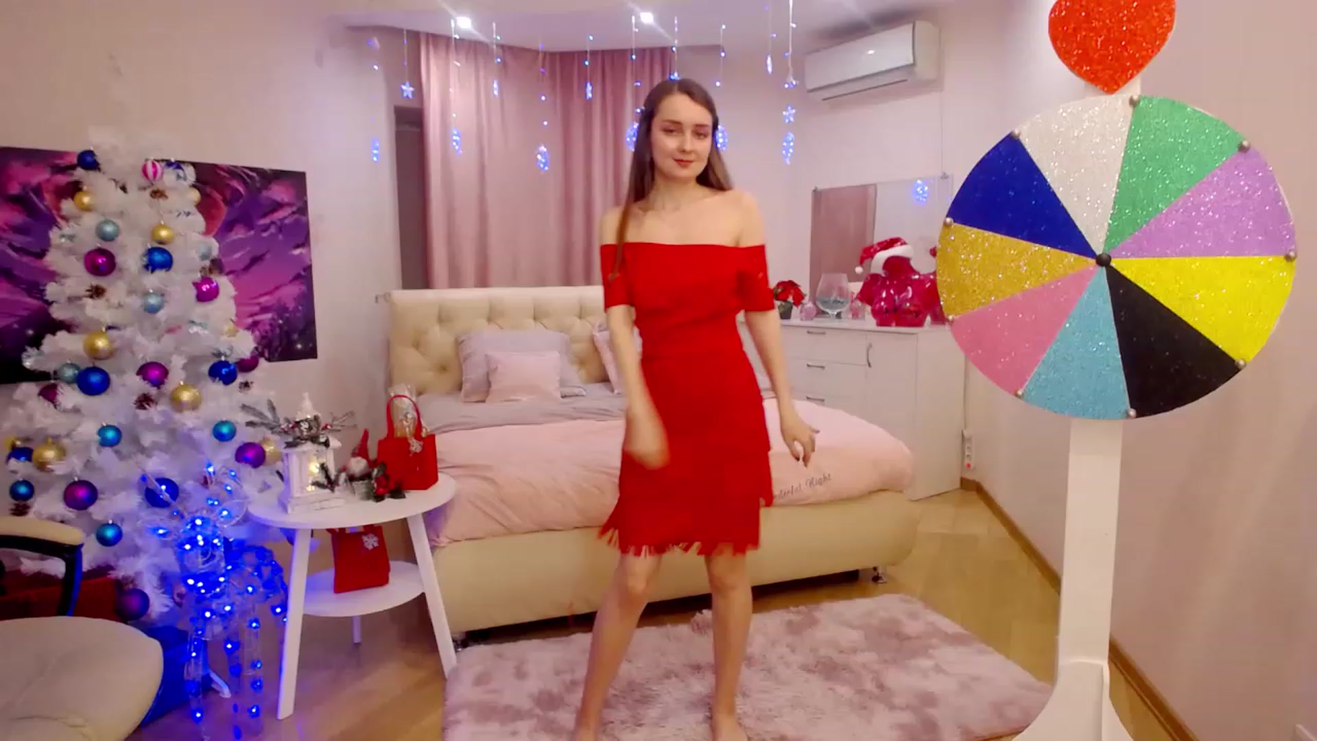 Gallery image thumbnail from OceanFeelss's myfreecams stream on, 12/15/2022, 14:49 image 1 of 20
