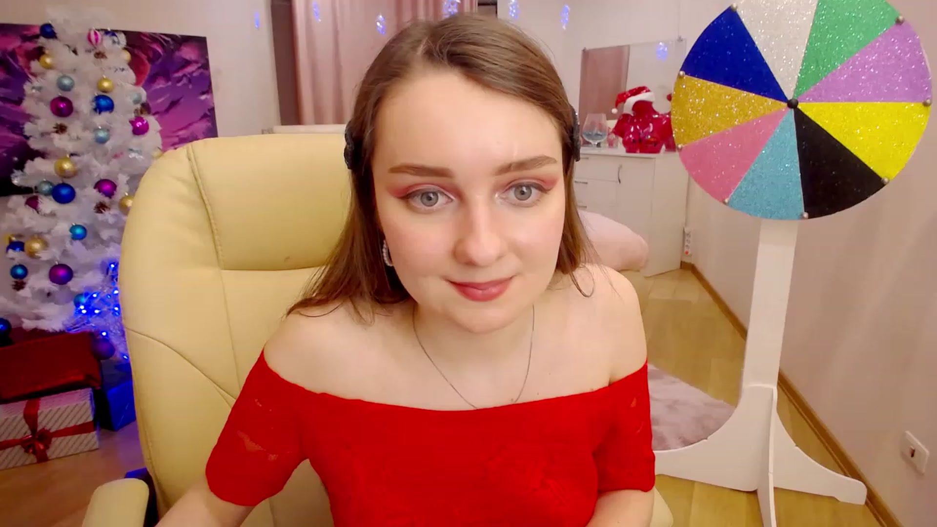 Gallery image thumbnail from OceanFeelss's myfreecams stream on, 12/15/2022, 14:49 image 4 of 20