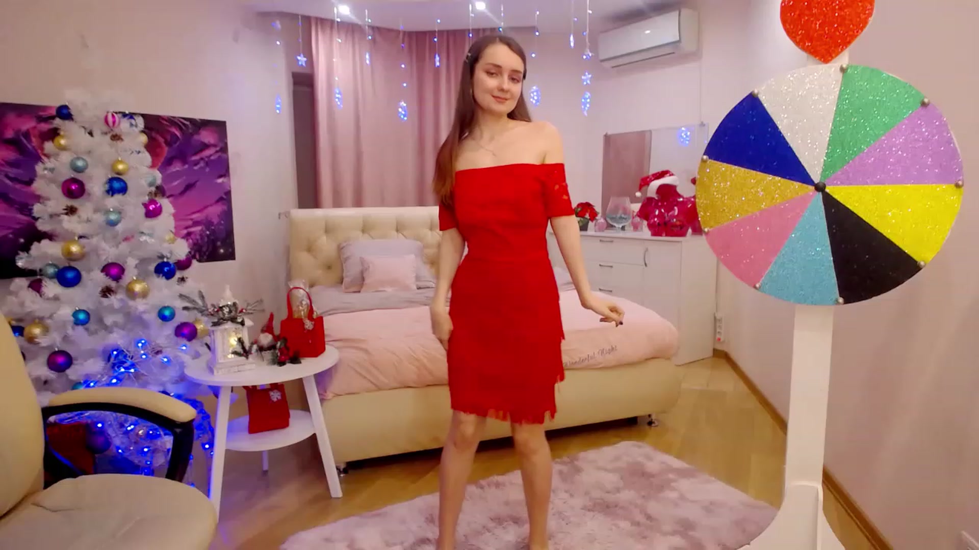 Gallery image thumbnail from OceanFeelss's myfreecams stream on, 12/15/2022, 14:49 image 5 of 20