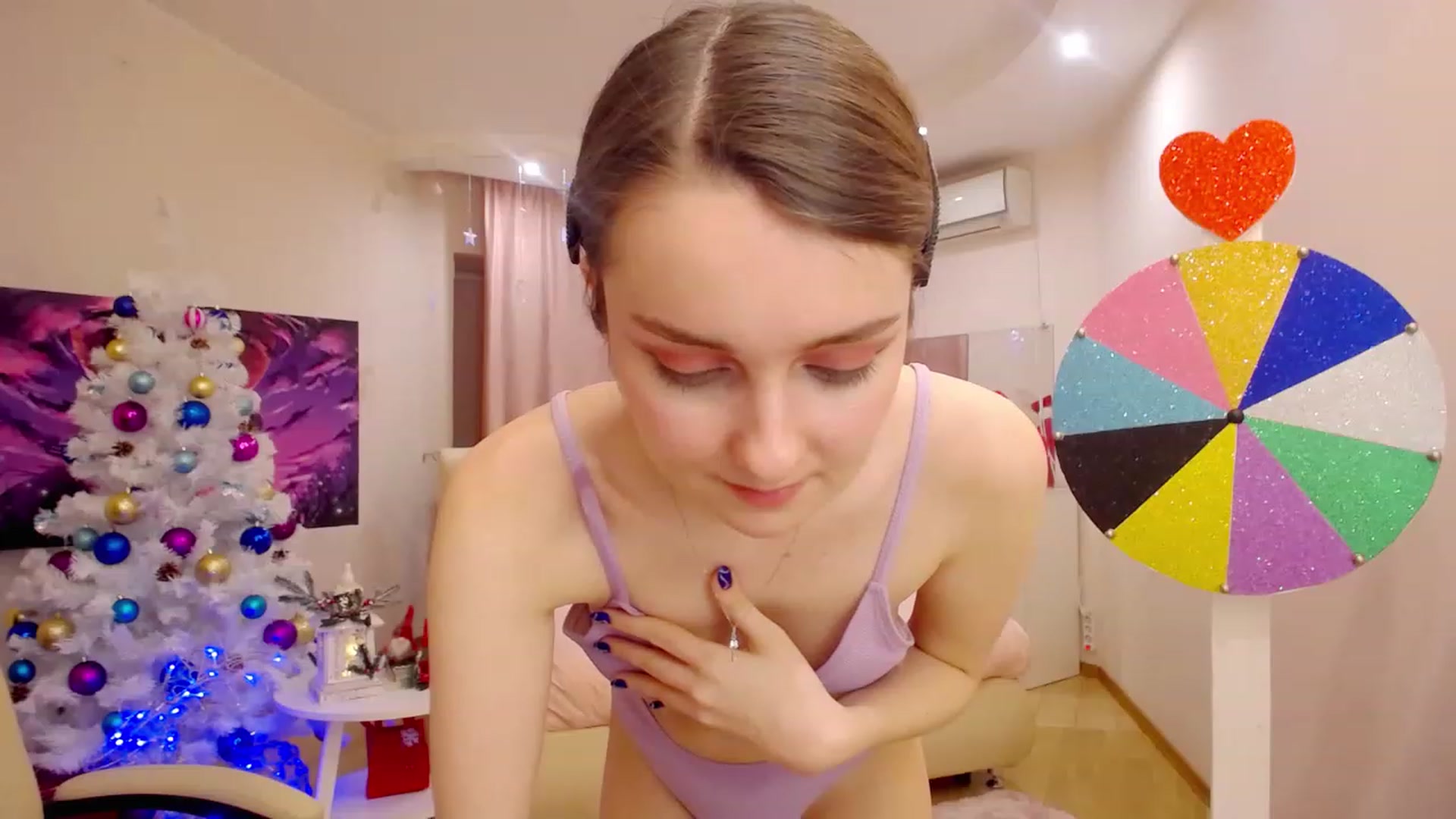 Gallery image thumbnail from OceanFeelss's myfreecams stream on, 12/15/2022, 15:46 image 15 of 20