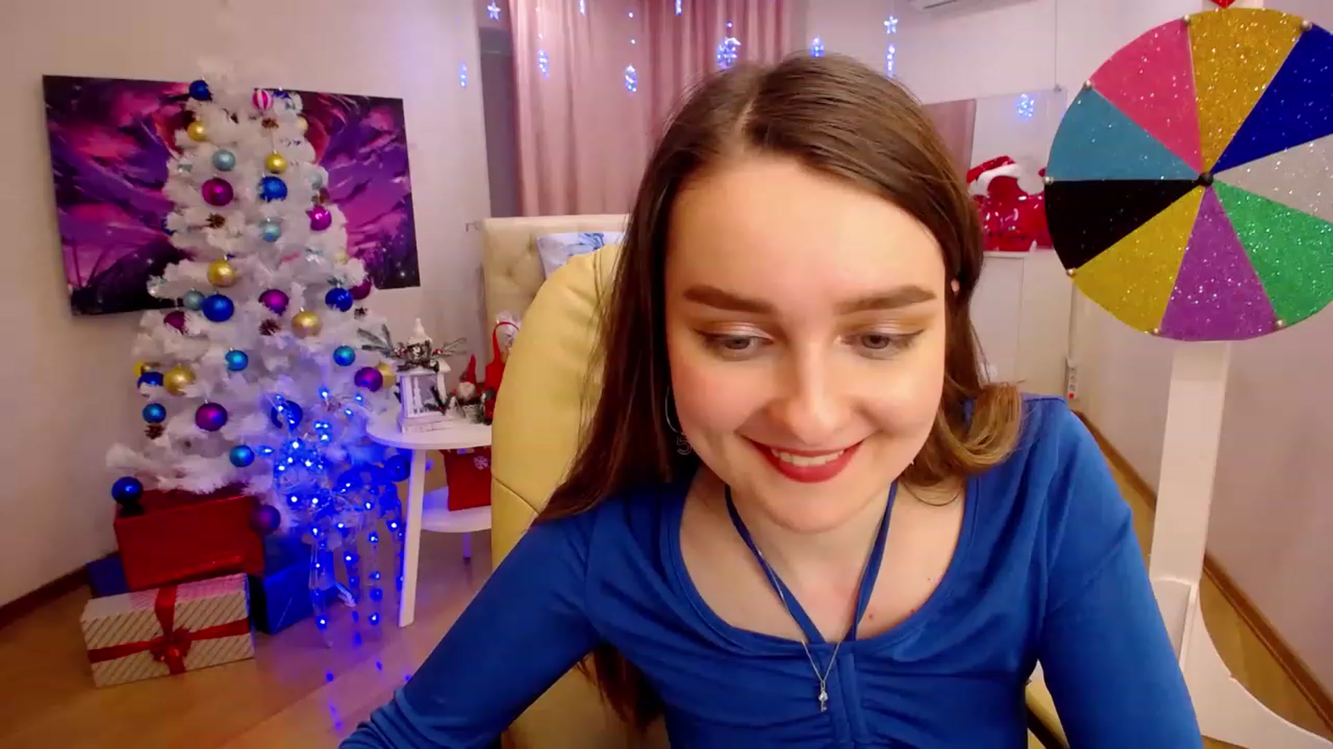 Gallery image thumbnail from OceanFeelss's myfreecams stream on, 12/17/2022, 09:27 image 4 of 20