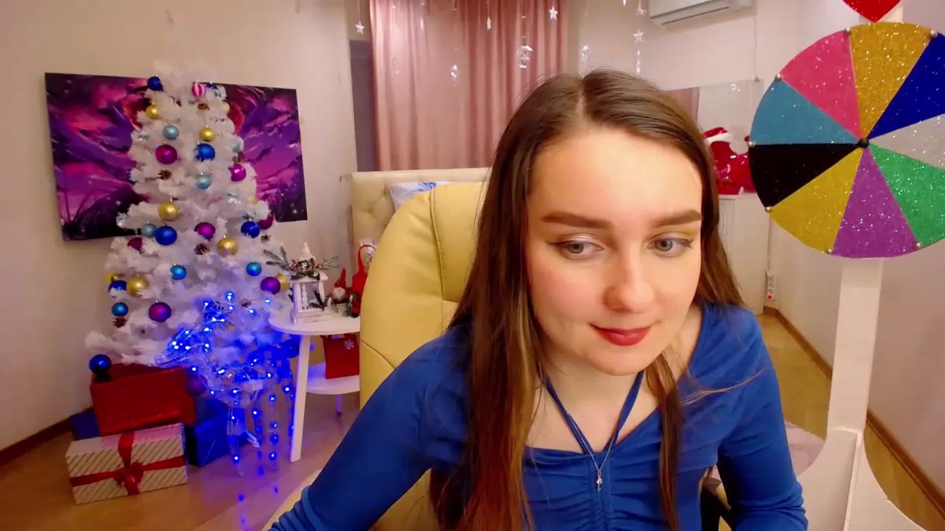 Gallery image thumbnail from OceanFeelss's myfreecams stream on, 12/17/2022, 09:27 image 13 of 20