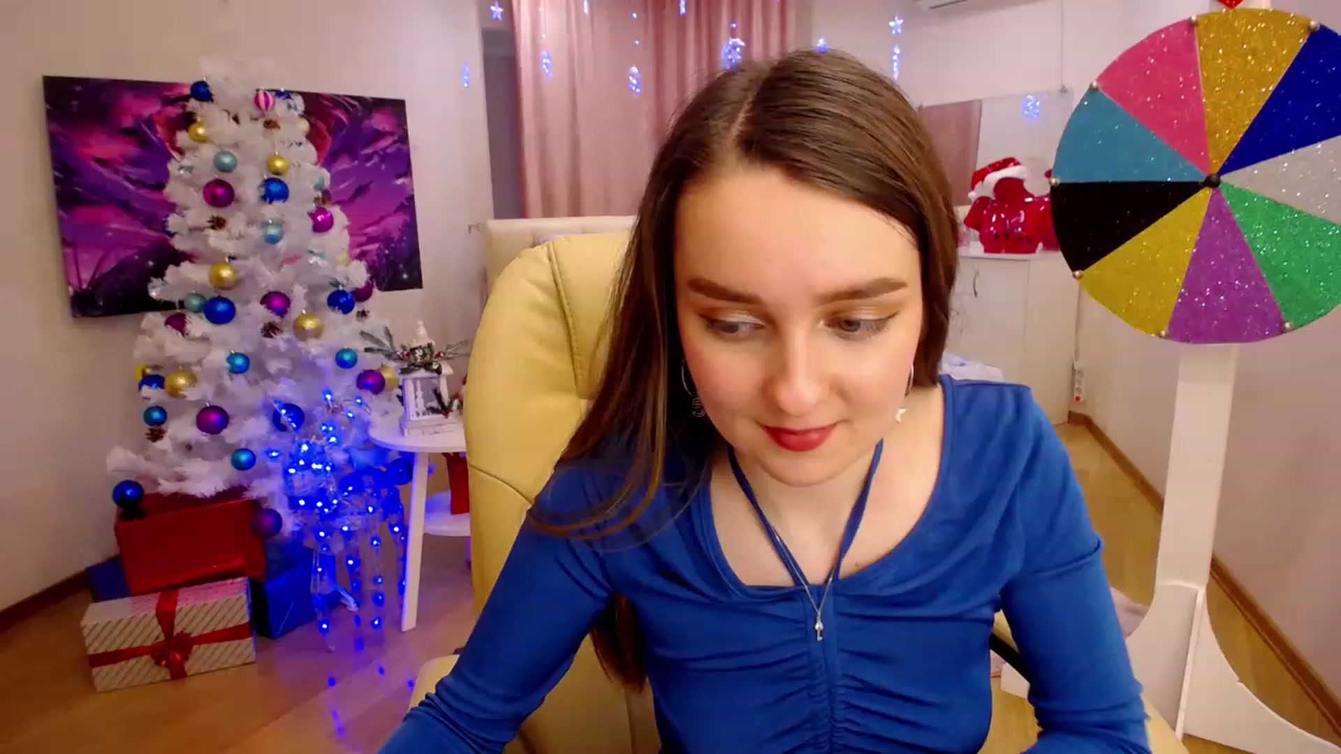 Gallery image thumbnail from OceanFeelss's myfreecams stream on, 12/17/2022, 09:27 image 2 of 20