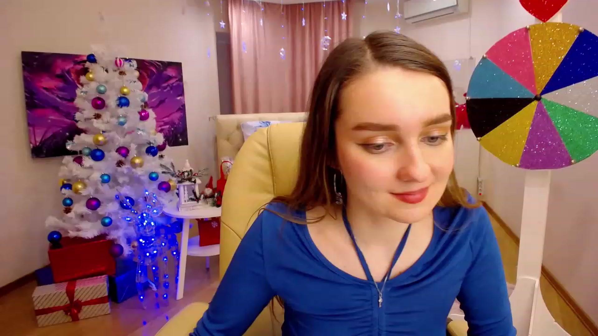 Gallery image thumbnail from OceanFeelss's myfreecams stream on, 12/17/2022, 09:27 image 20 of 20