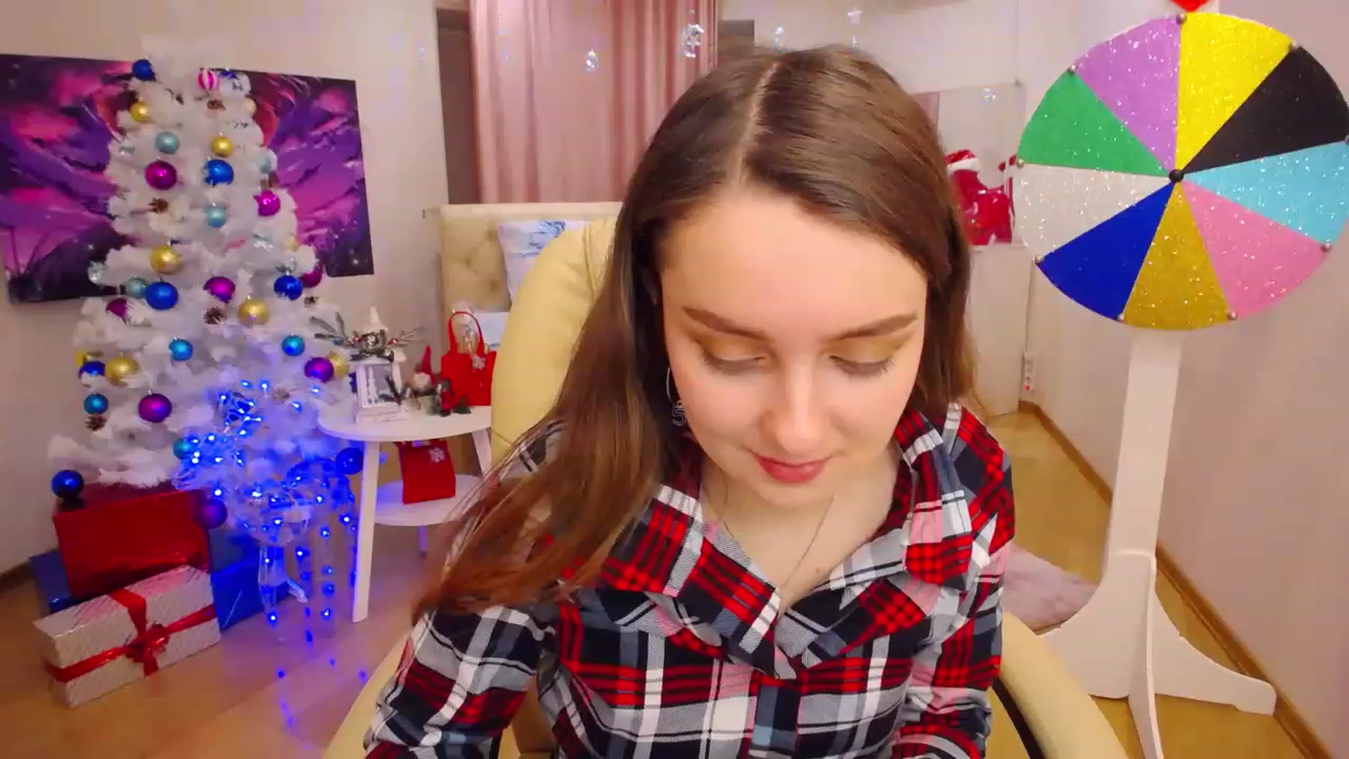 Gallery image thumbnail from OceanFeelss's myfreecams stream on, 12/19/2022, 05:14 image 7 of 20