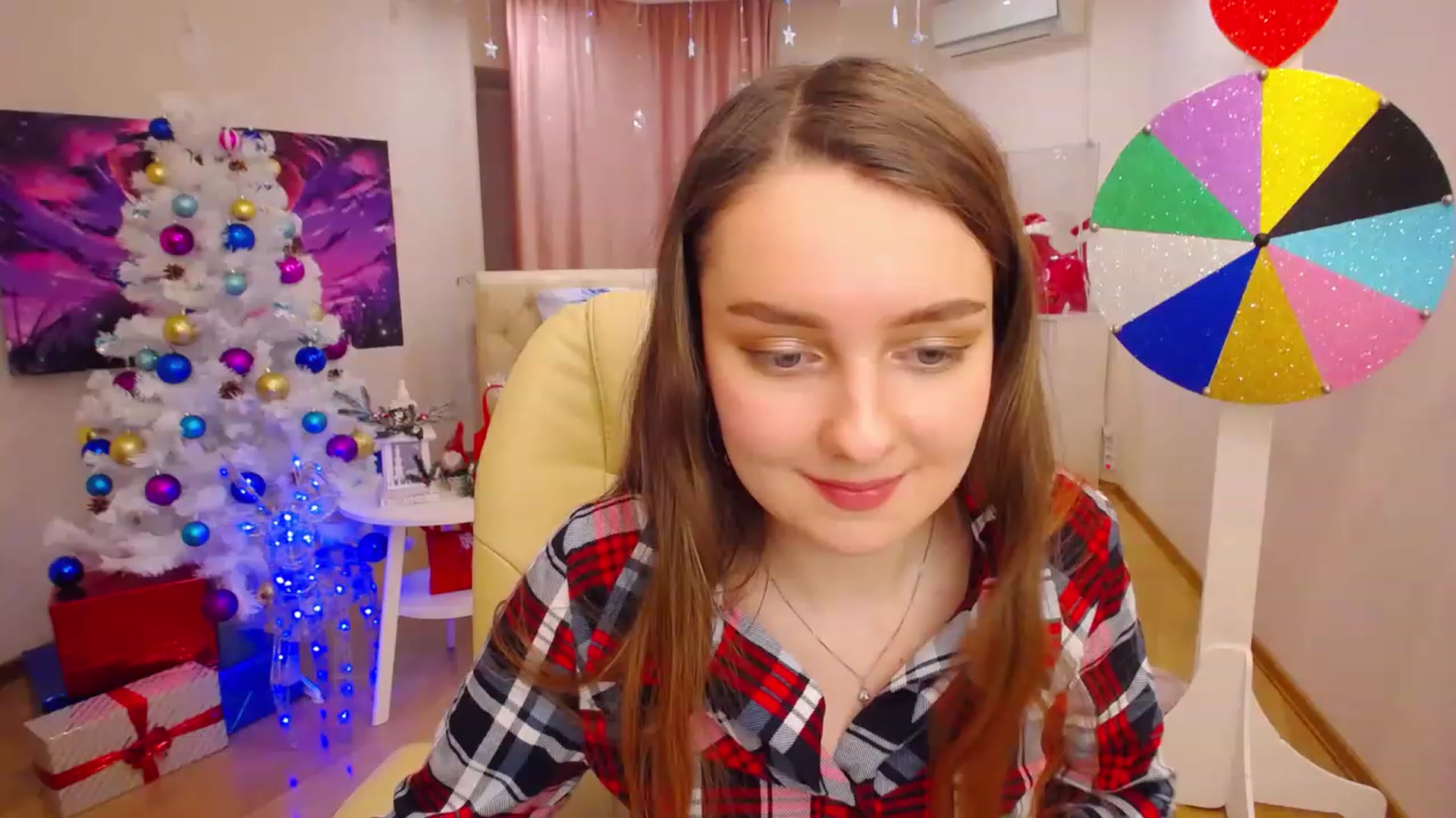 Gallery image thumbnail from OceanFeelss's myfreecams stream on, 12/19/2022, 05:14 image 20 of 20
