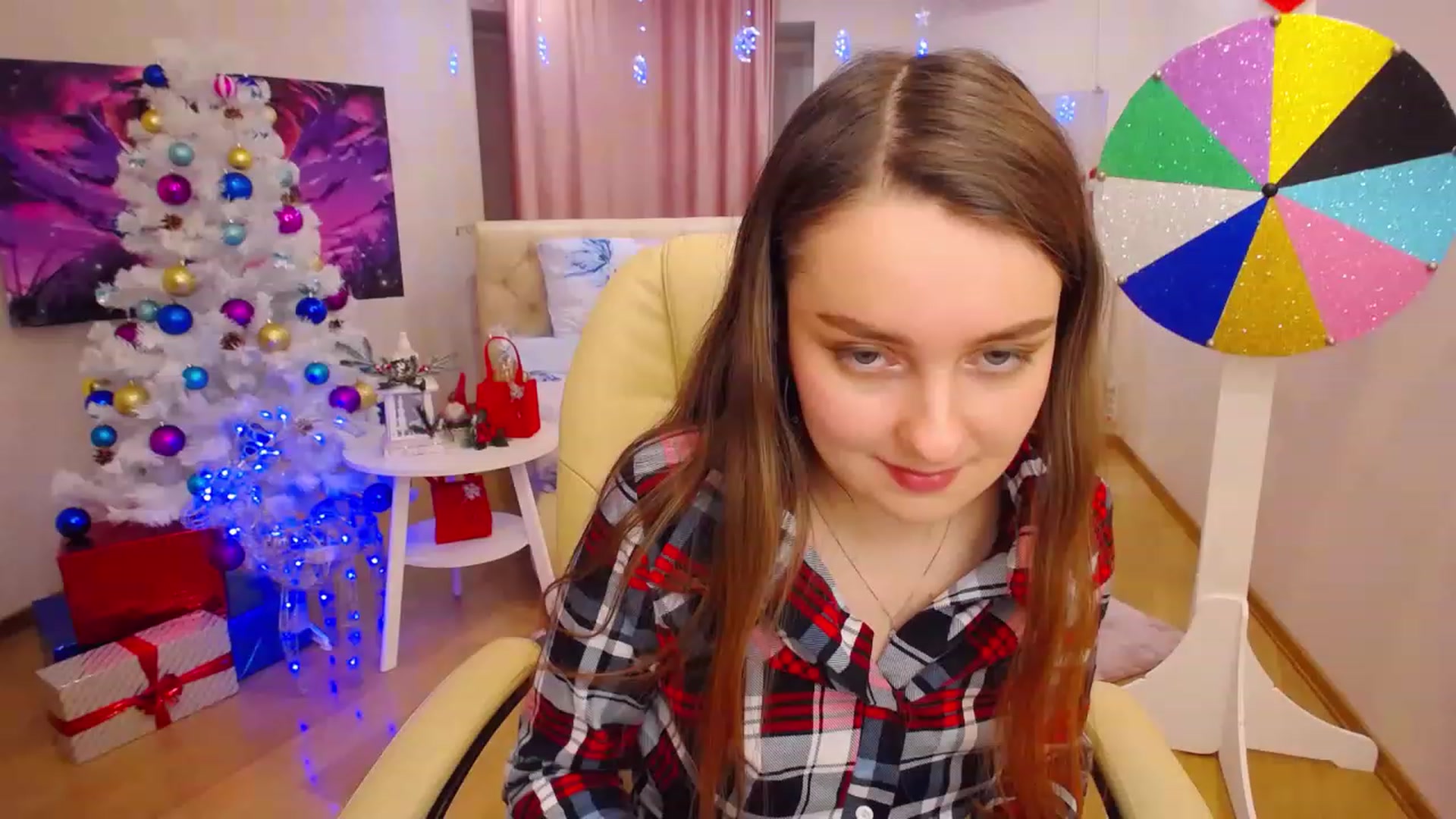 Gallery image thumbnail from OceanFeelss's myfreecams stream on, 12/19/2022, 05:14 image 16 of 20