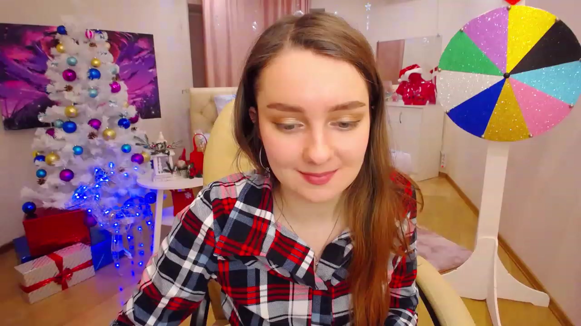 Gallery image thumbnail from OceanFeelss's myfreecams stream on, 12/19/2022, 05:14 image 8 of 20