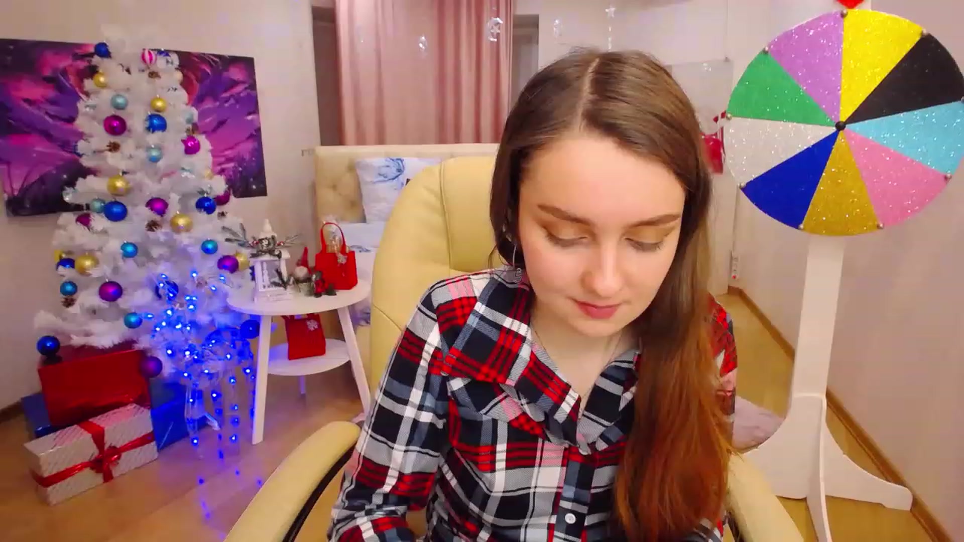 Gallery image thumbnail from OceanFeelss's myfreecams stream on, 12/19/2022, 05:14 image 14 of 20