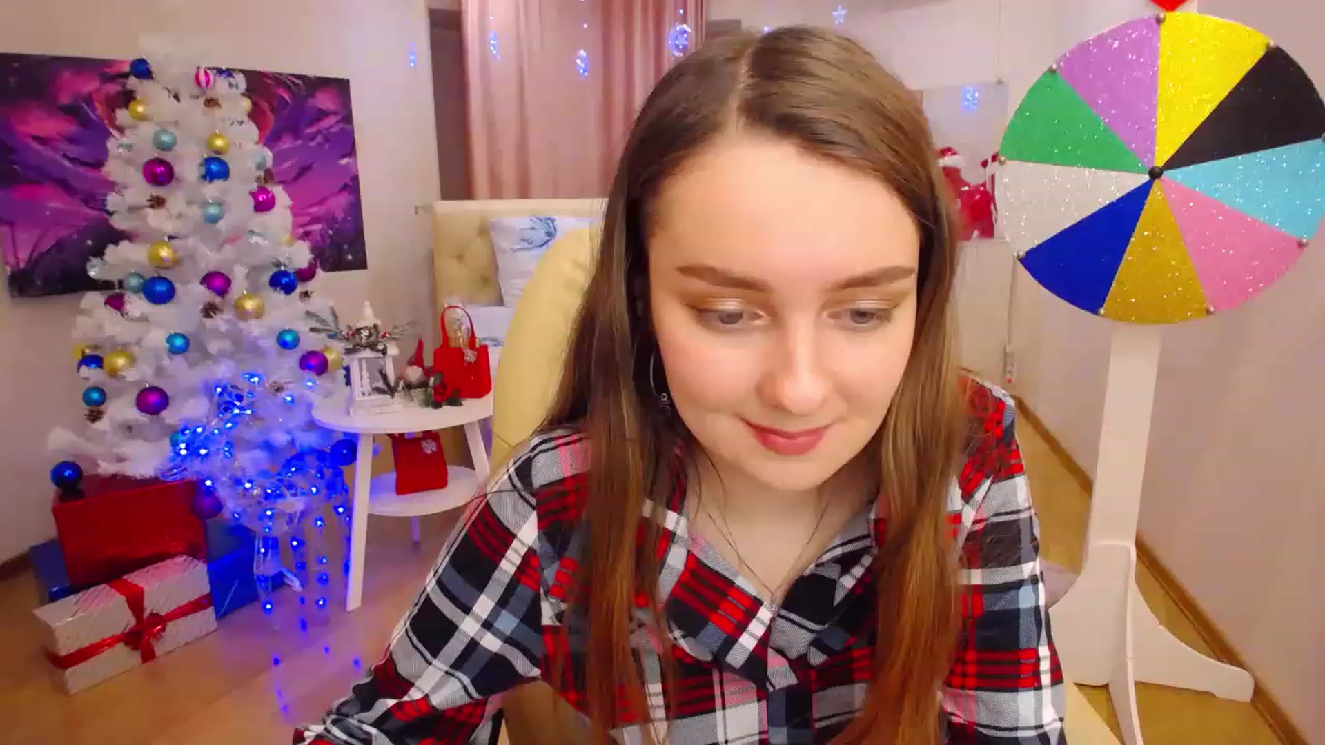 Gallery image thumbnail from OceanFeelss's myfreecams stream on, 12/19/2022, 05:14 image 12 of 20