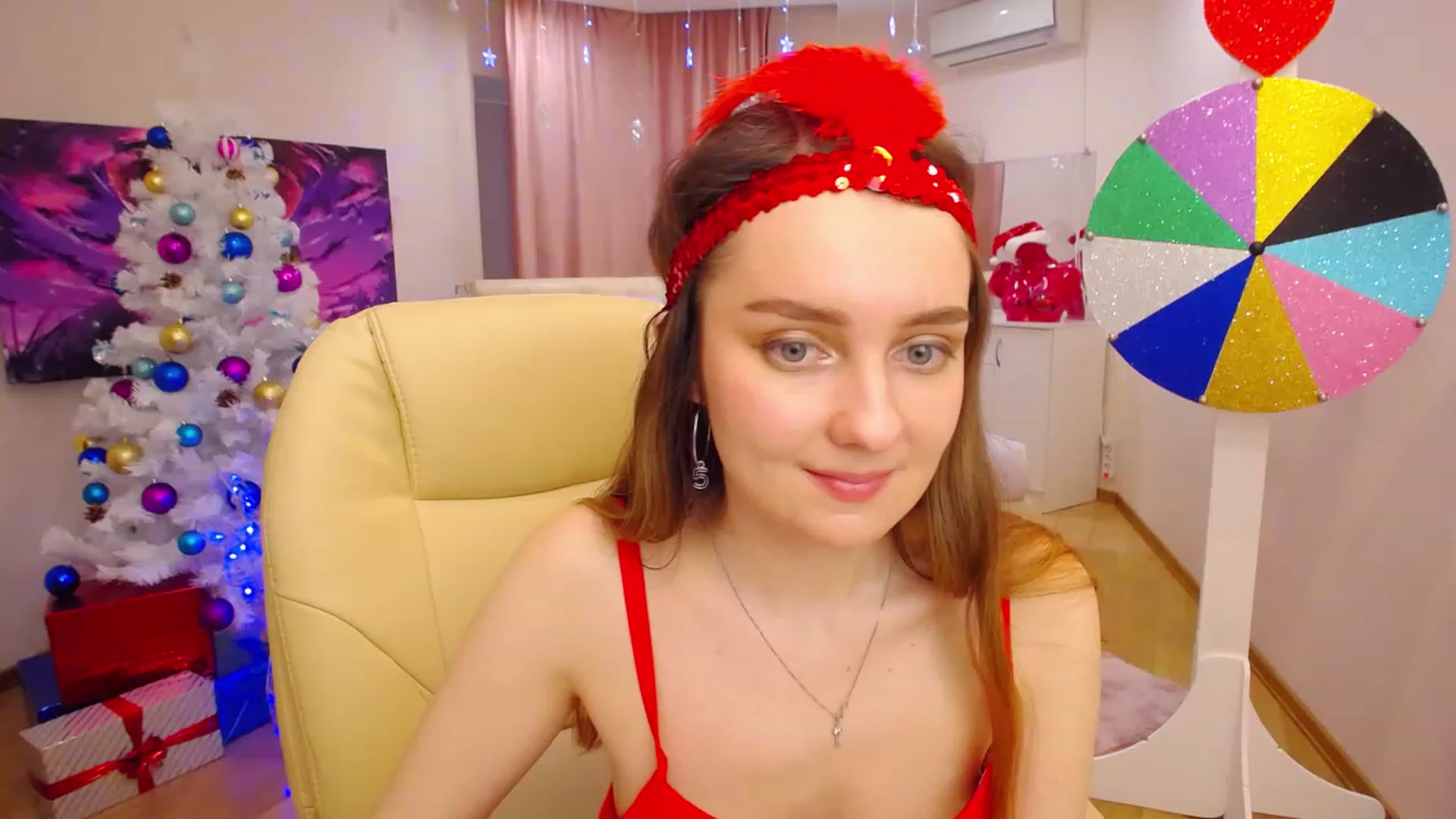 Gallery image thumbnail from OceanFeelss's myfreecams stream on, 12/19/2022, 07:48 image 11 of 20