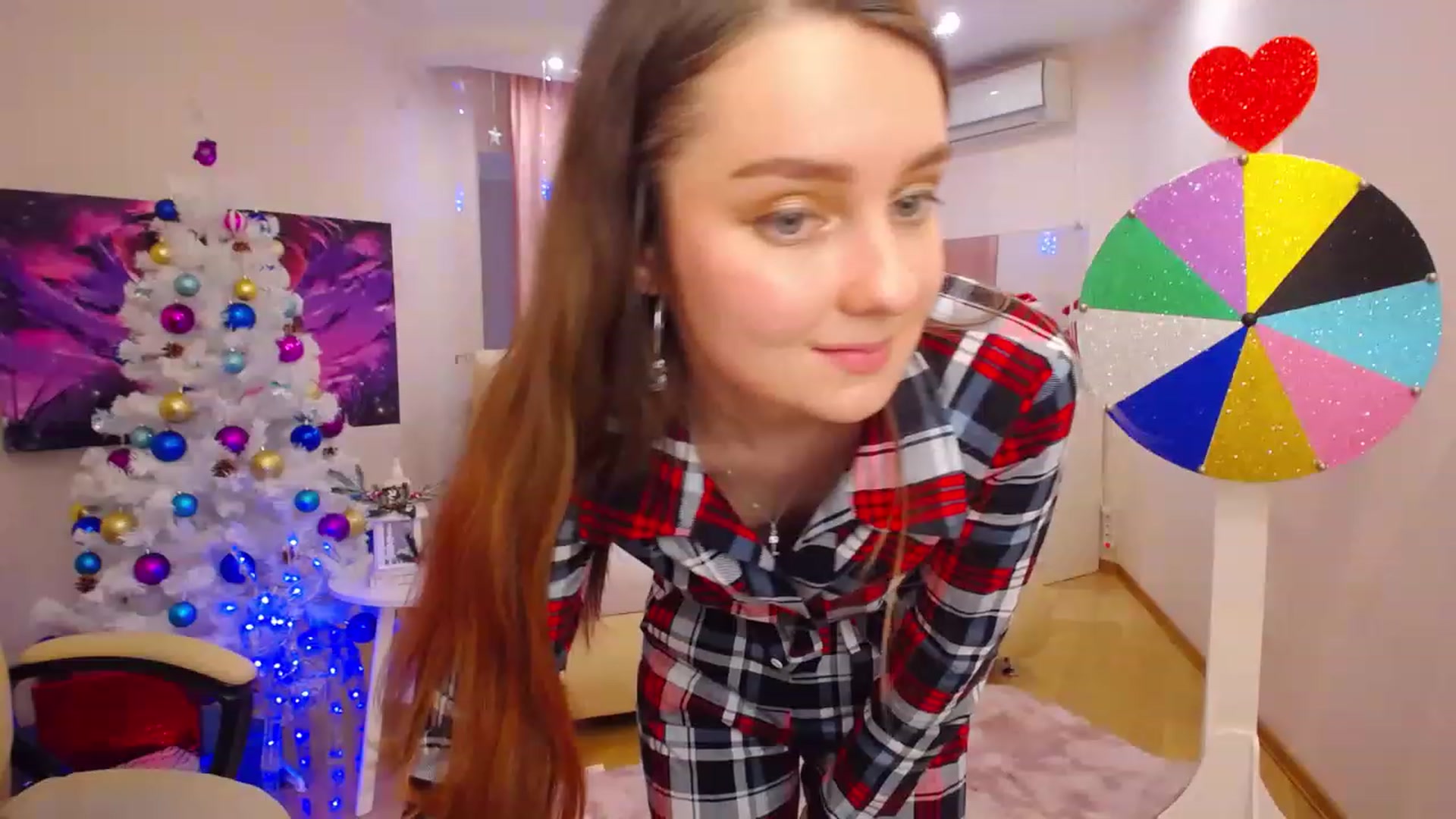 Gallery image thumbnail from OceanFeelss's myfreecams stream on, 12/19/2022, 09:56 image 11 of 20