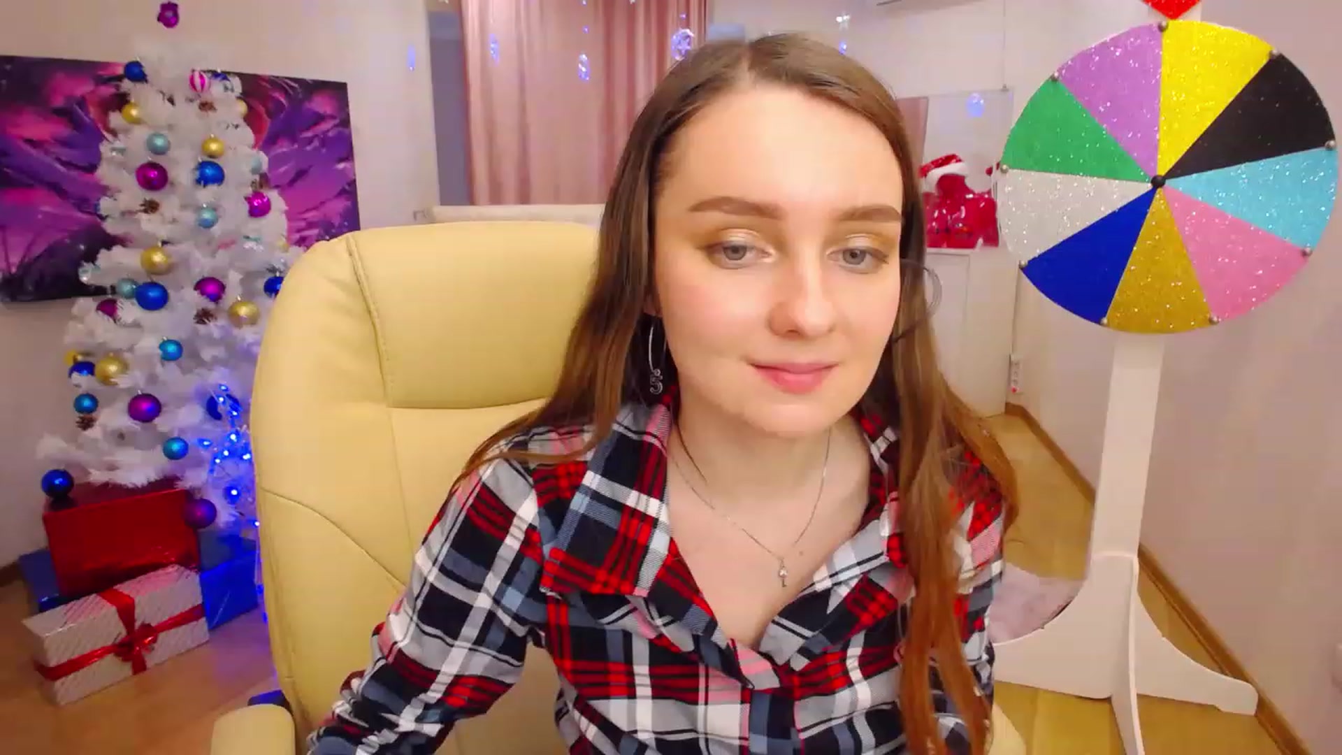 Gallery image thumbnail from OceanFeelss's myfreecams stream on, 12/19/2022, 09:56 image 14 of 20