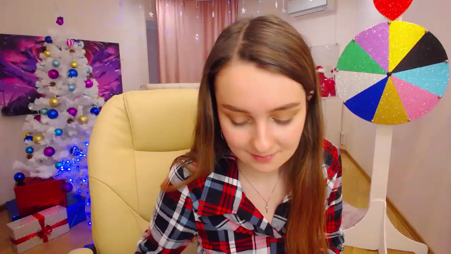 Gallery image thumbnail from OceanFeelss's myfreecams stream on, 12/19/2022, 09:56 image 7 of 20