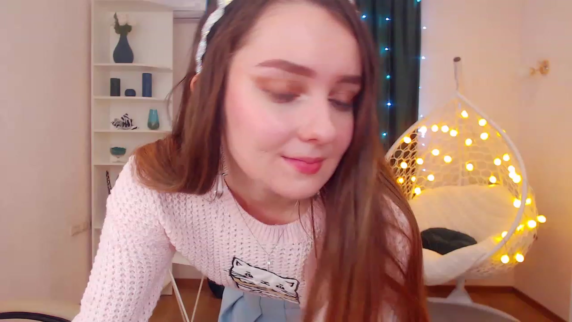 Gallery image thumbnail from OceanFeelss's myfreecams stream on, 12/20/2022, 11:32 image 13 of 20