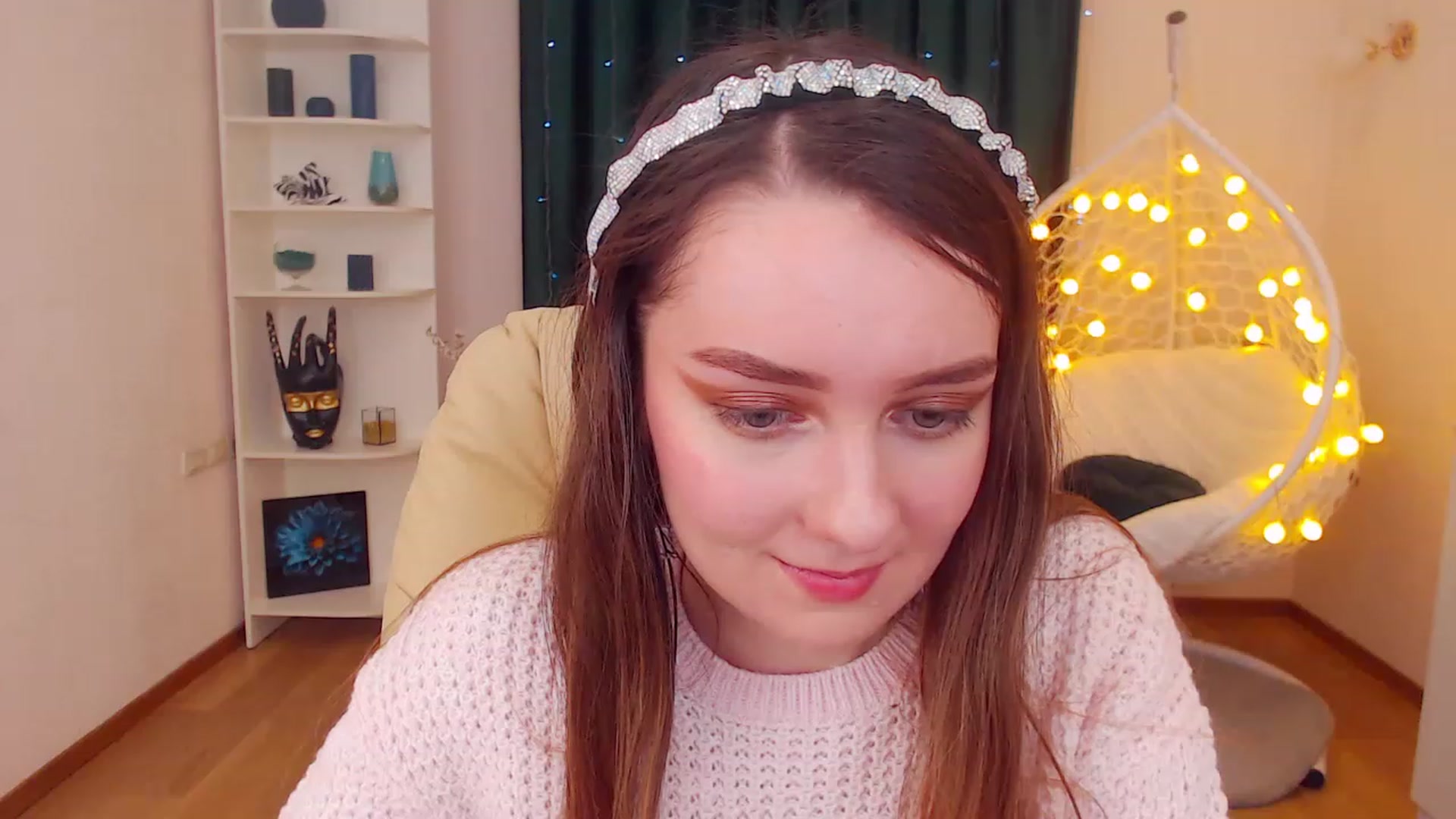Gallery image thumbnail from OceanFeelss's myfreecams stream on, 12/20/2022, 11:32 image 7 of 20