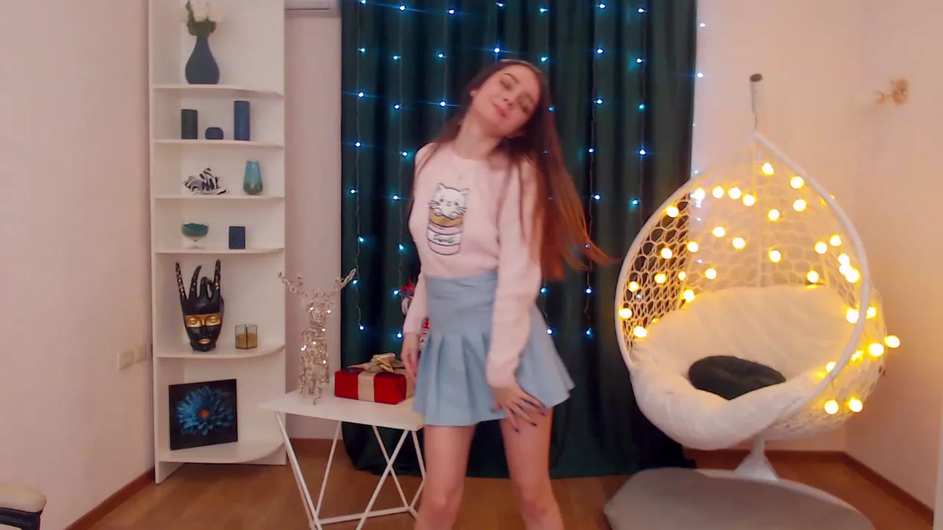 Gallery image thumbnail from OceanFeelss's myfreecams stream on, 12/20/2022, 12:31 image 1 of 20