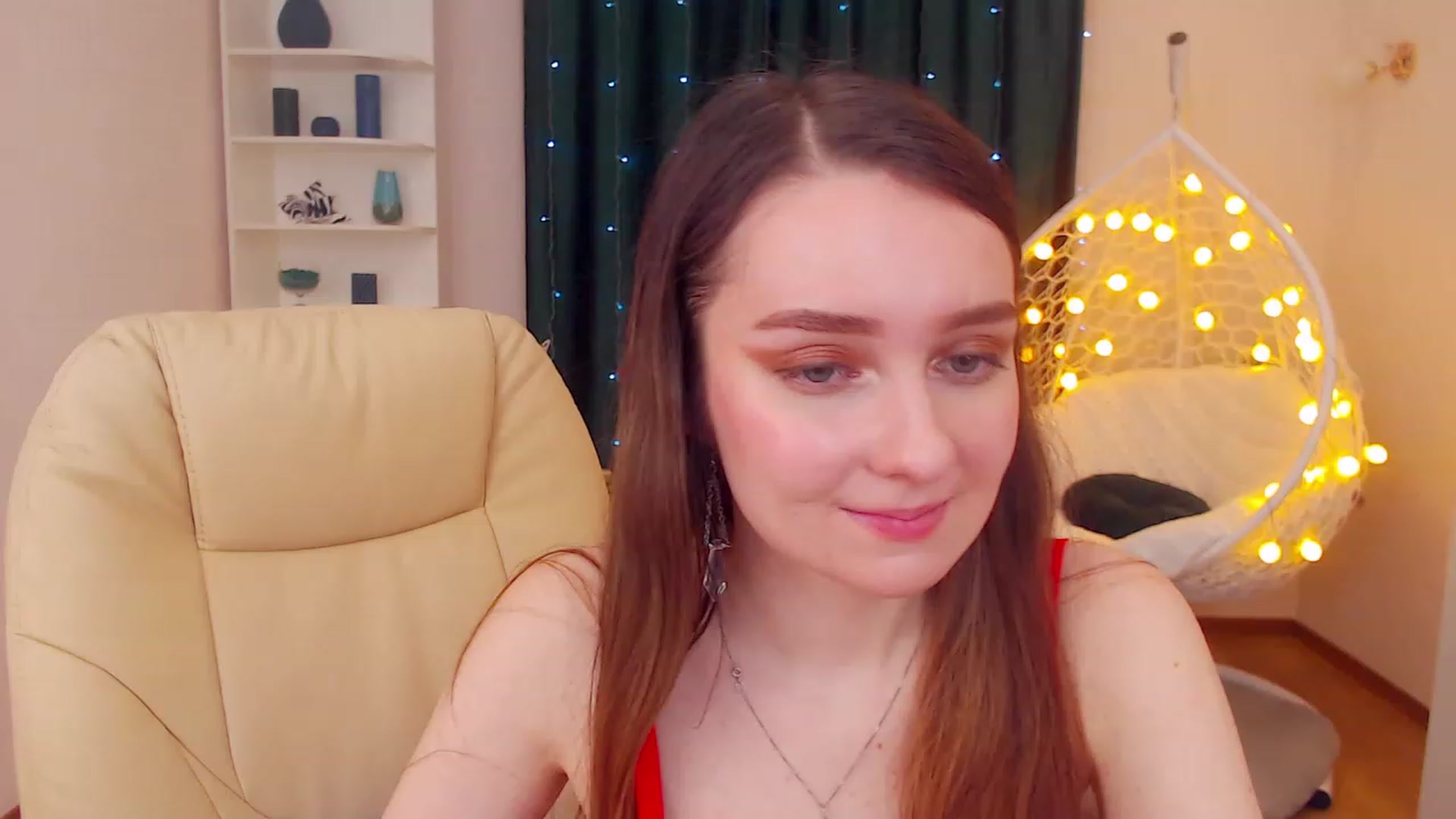 Gallery image thumbnail from OceanFeelss's myfreecams stream on, 12/20/2022, 17:04 image 1 of 20