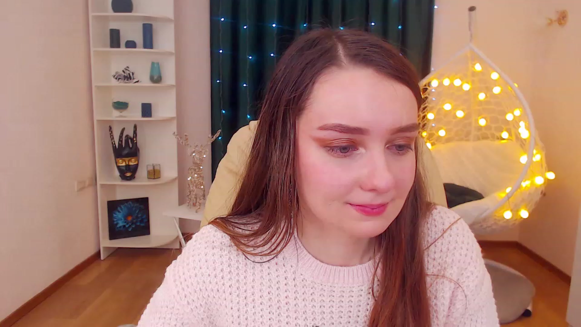 Gallery image thumbnail from OceanFeelss's myfreecams stream on, 12/20/2022, 17:04 image 16 of 20