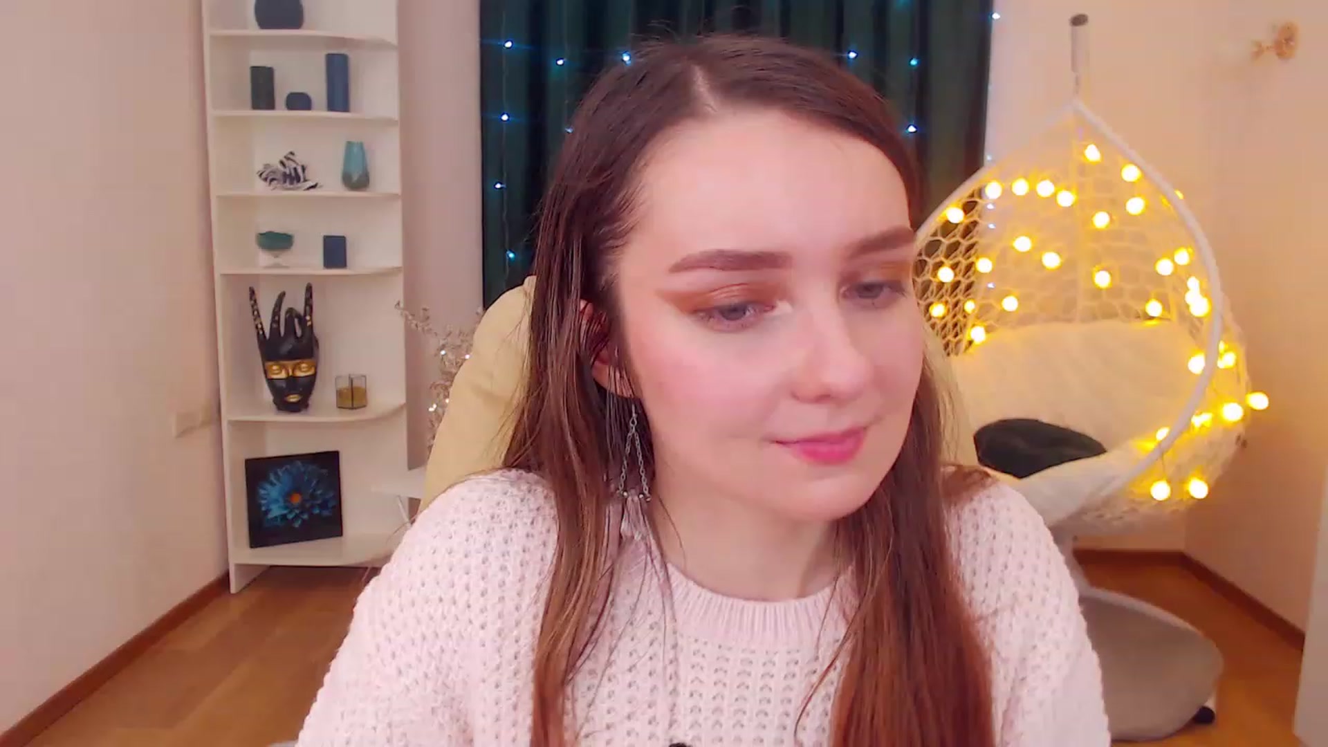 Gallery image thumbnail from OceanFeelss's myfreecams stream on, 12/20/2022, 17:04 image 19 of 20