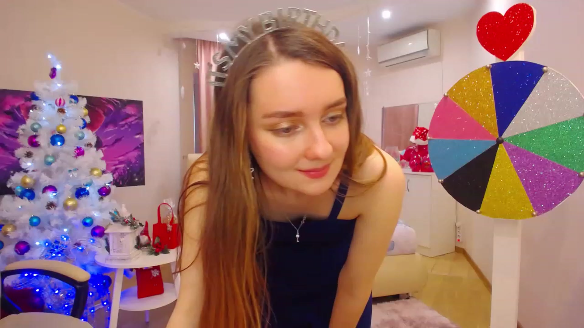 Gallery image thumbnail from OceanFeelss's myfreecams stream on, 12/21/2022, 07:50 image 13 of 20