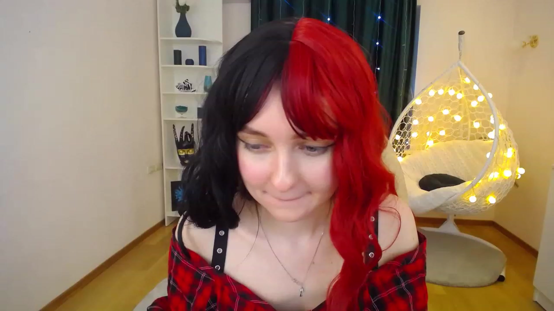 Gallery image thumbnail from OceanFeelss's myfreecams stream on, 12/23/2022, 09:47 image 3 of 20