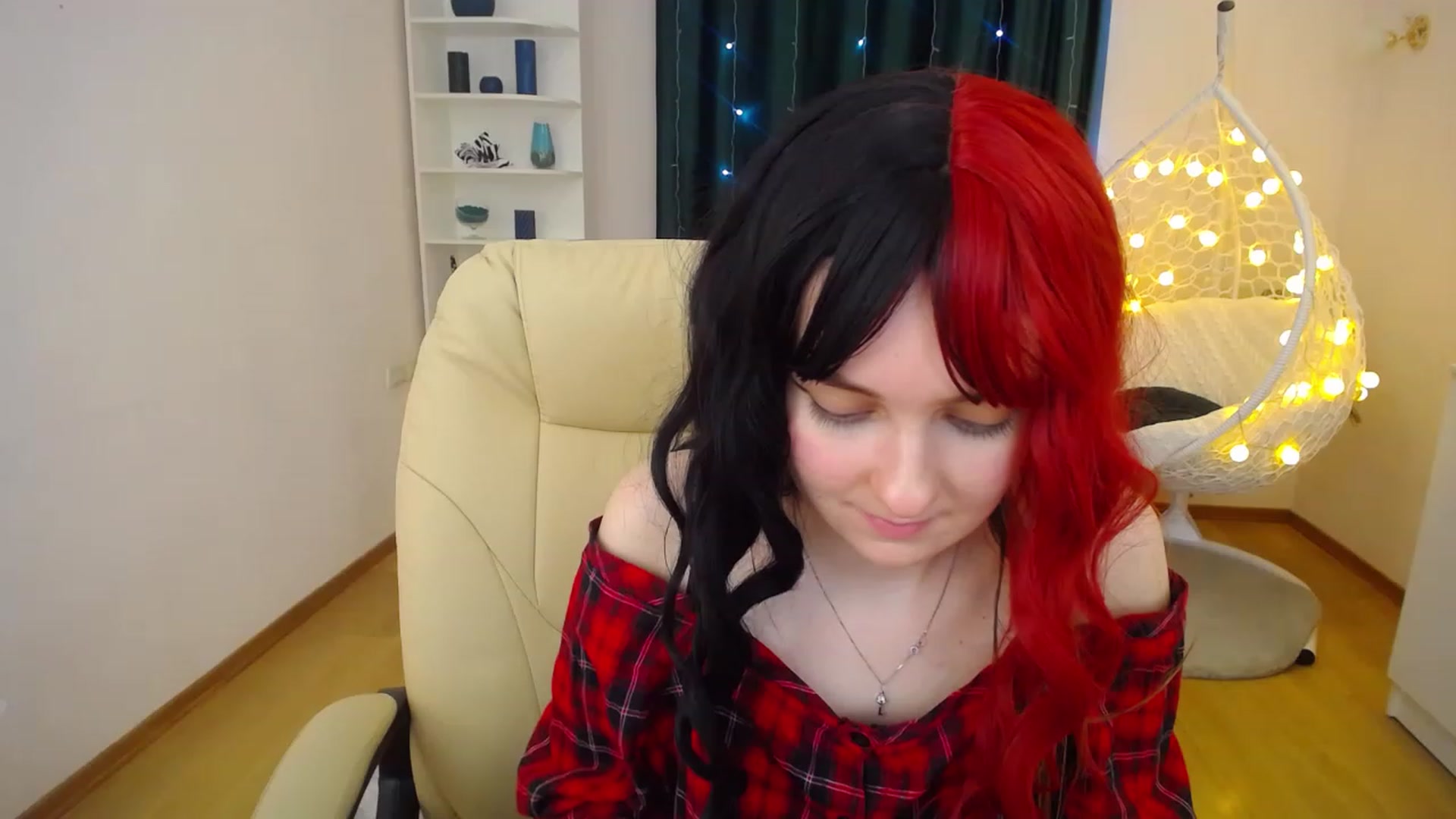 Gallery image thumbnail from OceanFeelss's myfreecams stream on, 12/23/2022, 09:47 image 17 of 20