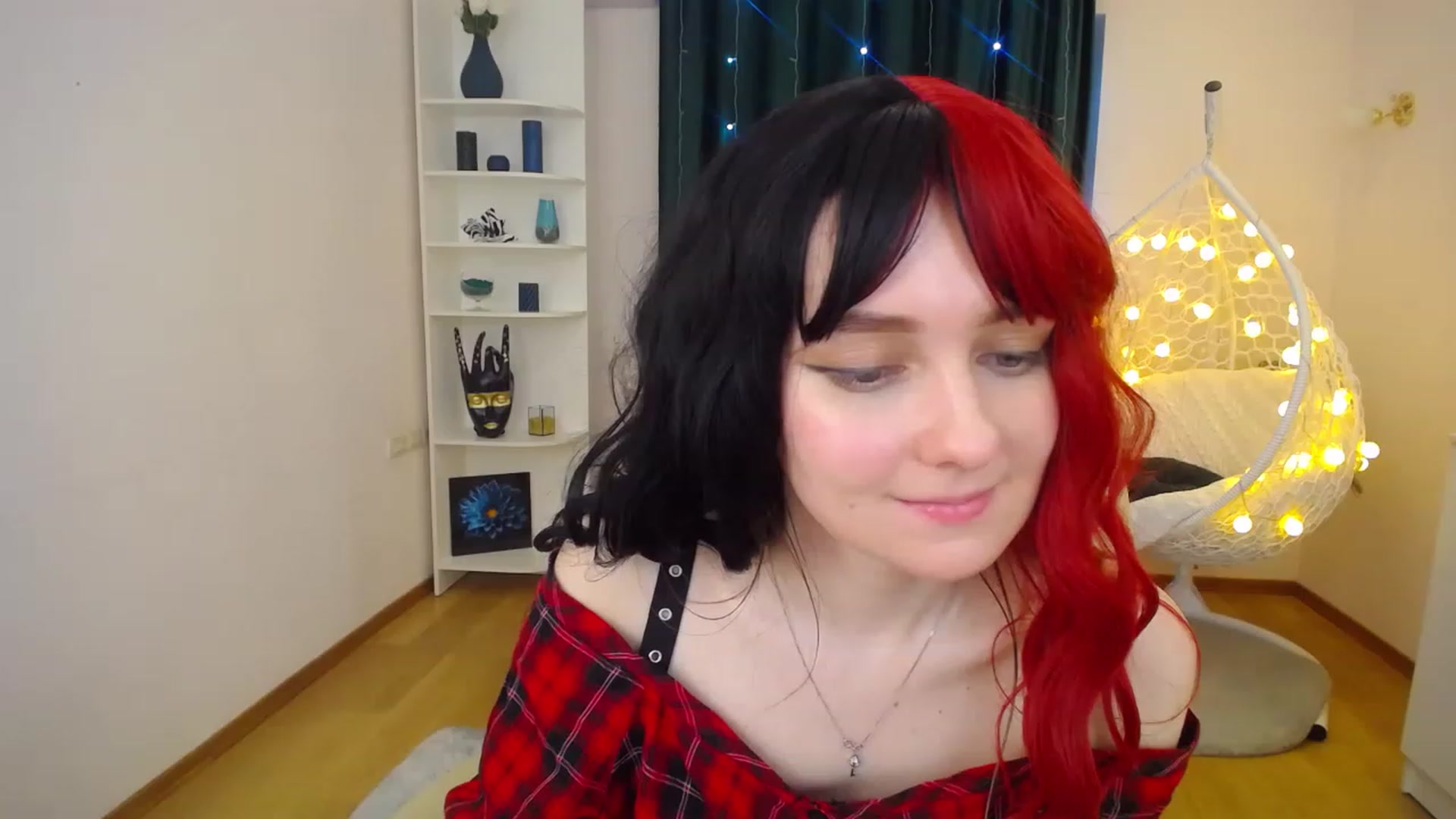 Gallery image thumbnail from OceanFeelss's myfreecams stream on, 12/23/2022, 09:47 image 8 of 20