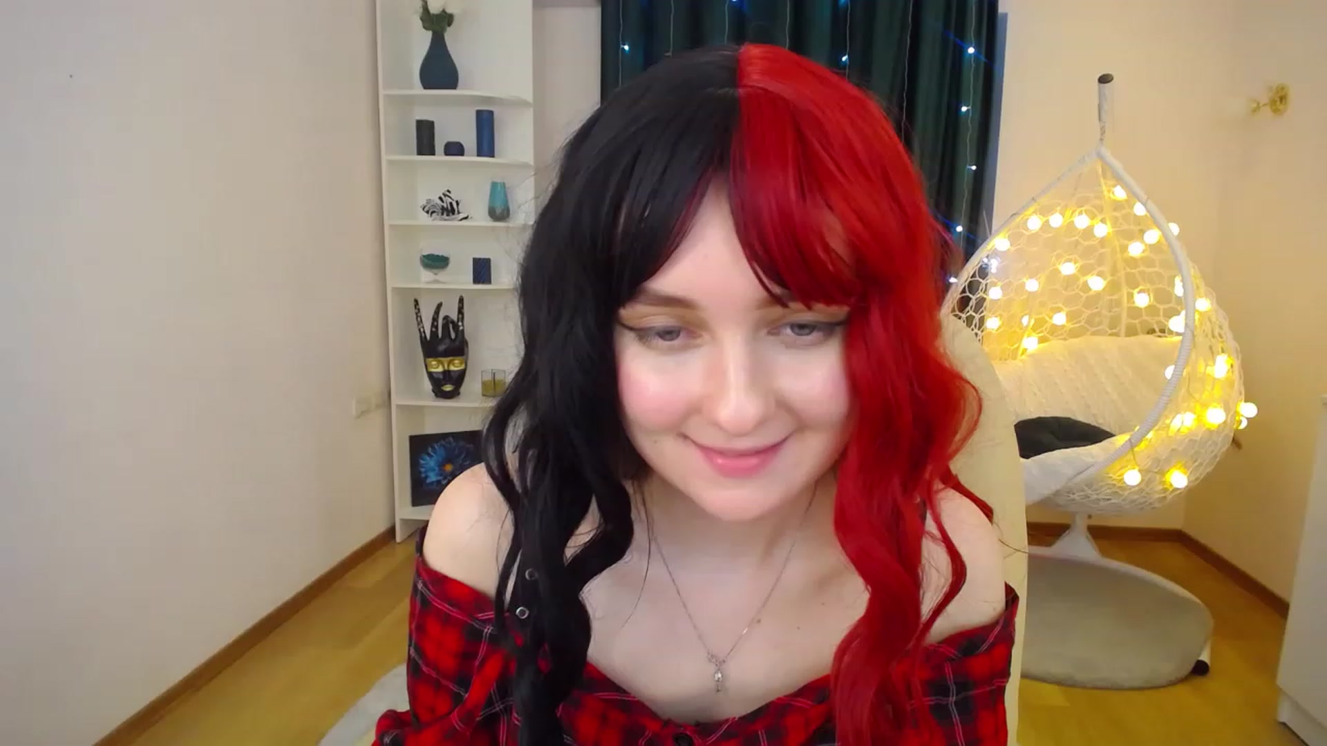 Gallery image thumbnail from OceanFeelss's myfreecams stream on, 12/23/2022, 09:47 image 5 of 20