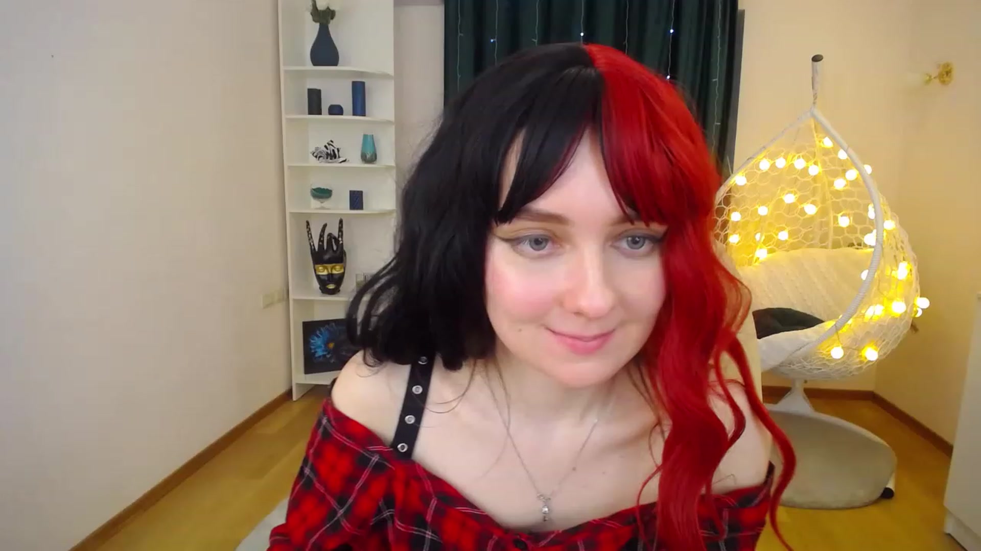 Gallery image thumbnail from OceanFeelss's myfreecams stream on, 12/23/2022, 09:47 image 7 of 20