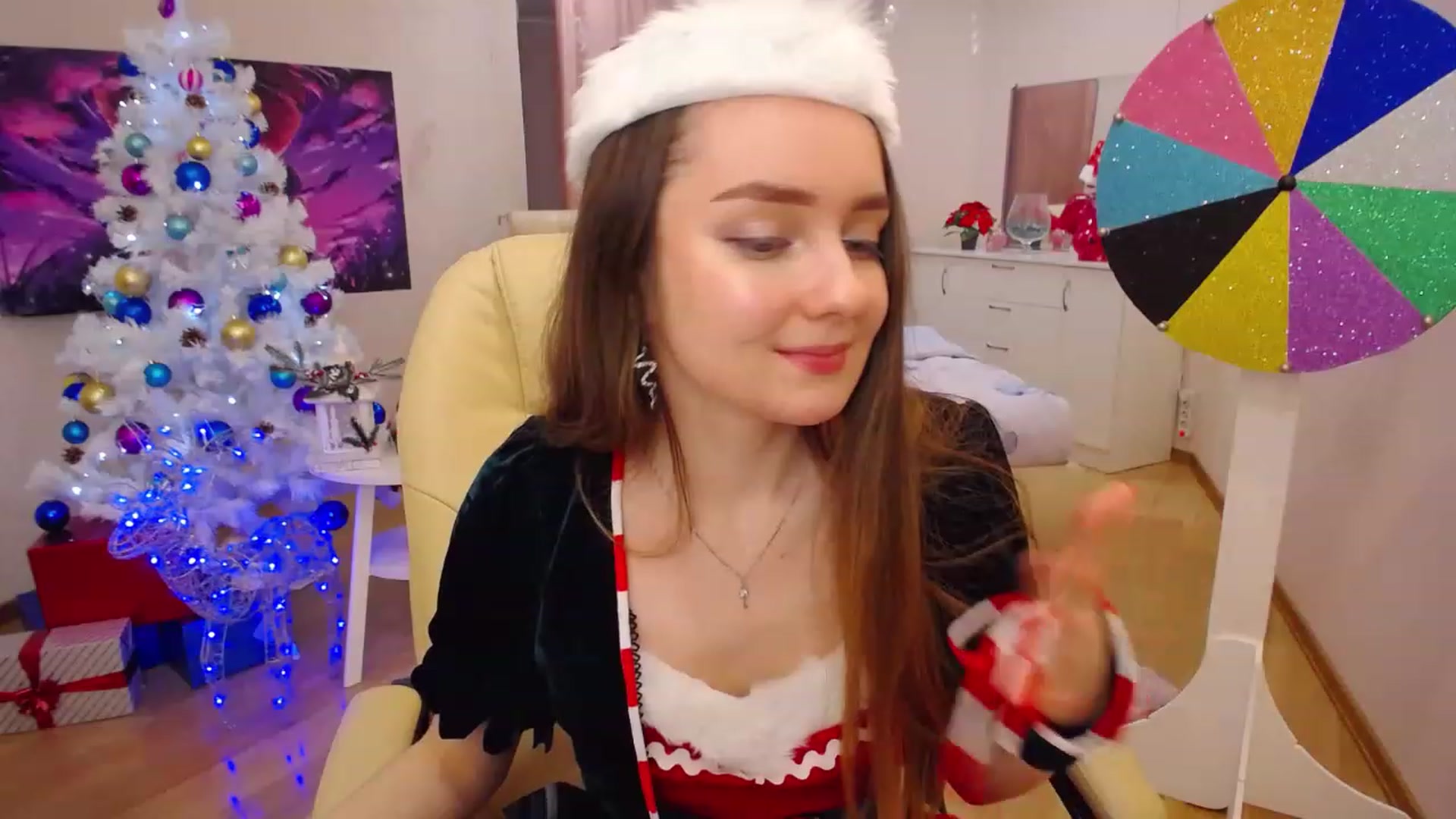 Gallery image thumbnail from OceanFeelss's myfreecams stream on, 12/24/2022, 11:54 image 8 of 20
