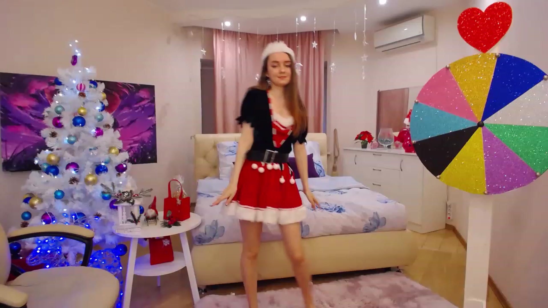 Gallery image thumbnail from OceanFeelss's myfreecams stream on, 12/24/2022, 11:54 image 15 of 20