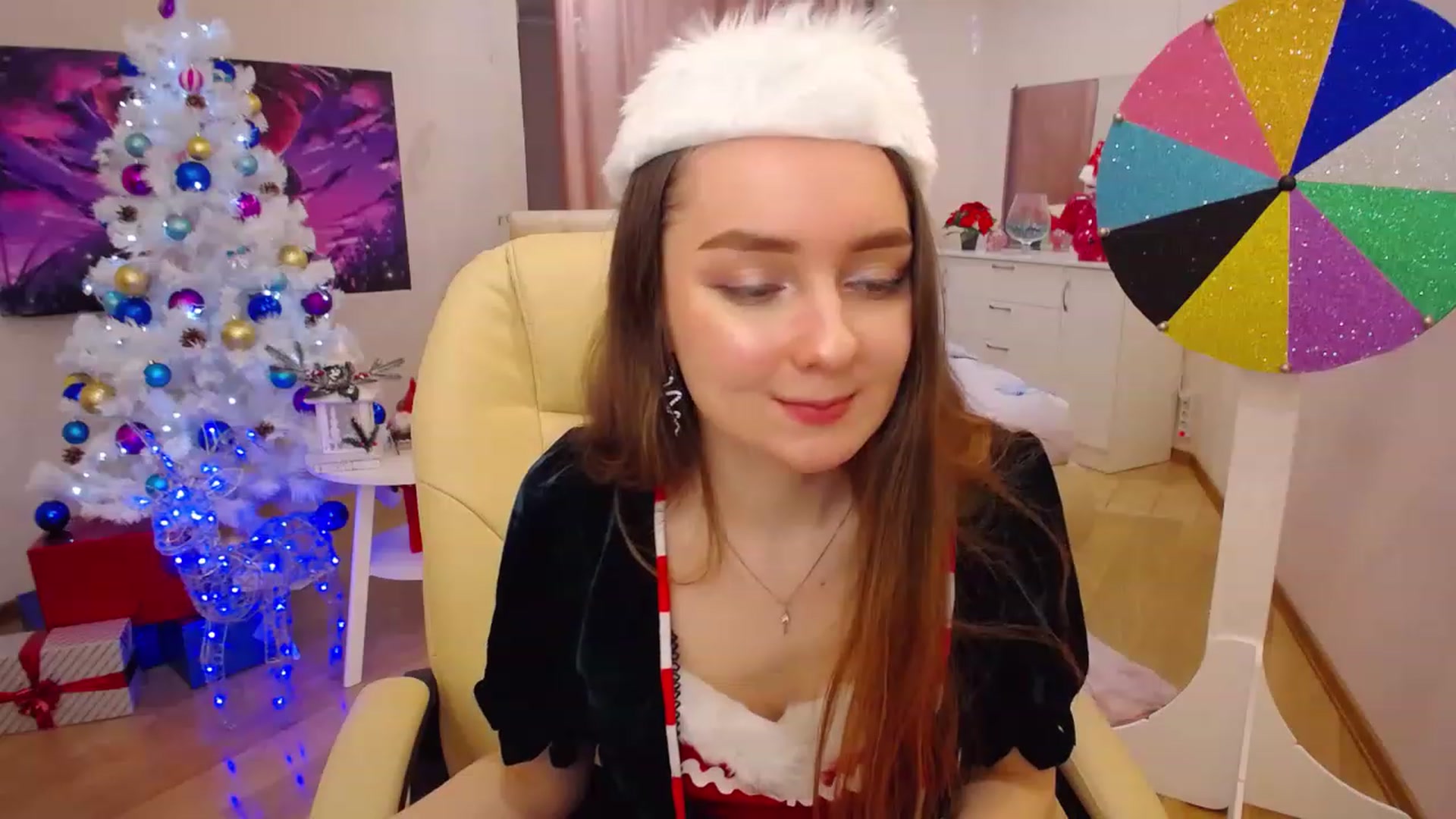 Gallery image thumbnail from OceanFeelss's myfreecams stream on, 12/24/2022, 11:54 image 9 of 20