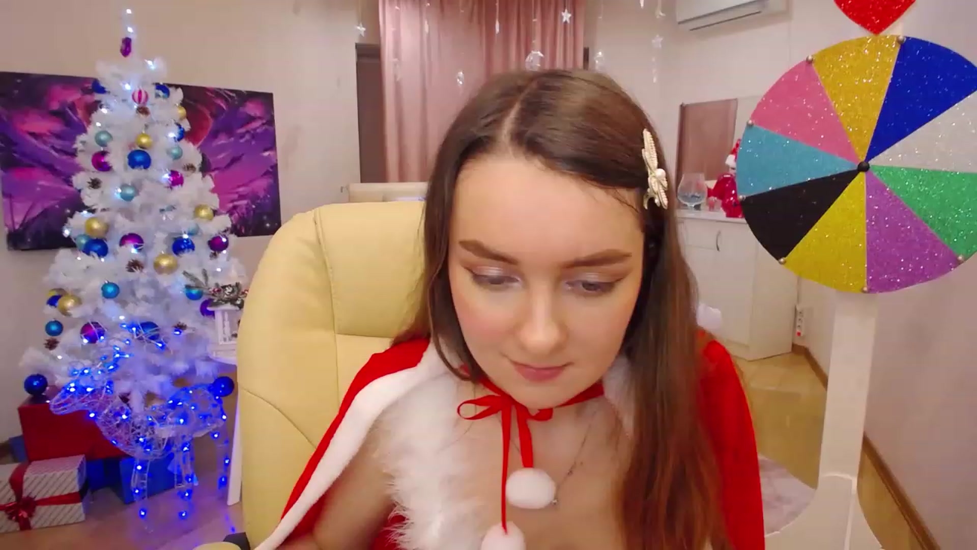 Gallery image thumbnail from OceanFeelss's myfreecams stream on, 12/24/2022, 13:54 image 12 of 20