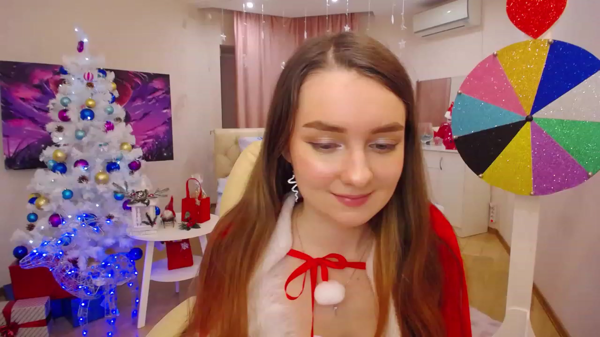 Gallery image thumbnail from OceanFeelss's myfreecams stream on, 12/24/2022, 13:54 image 4 of 20