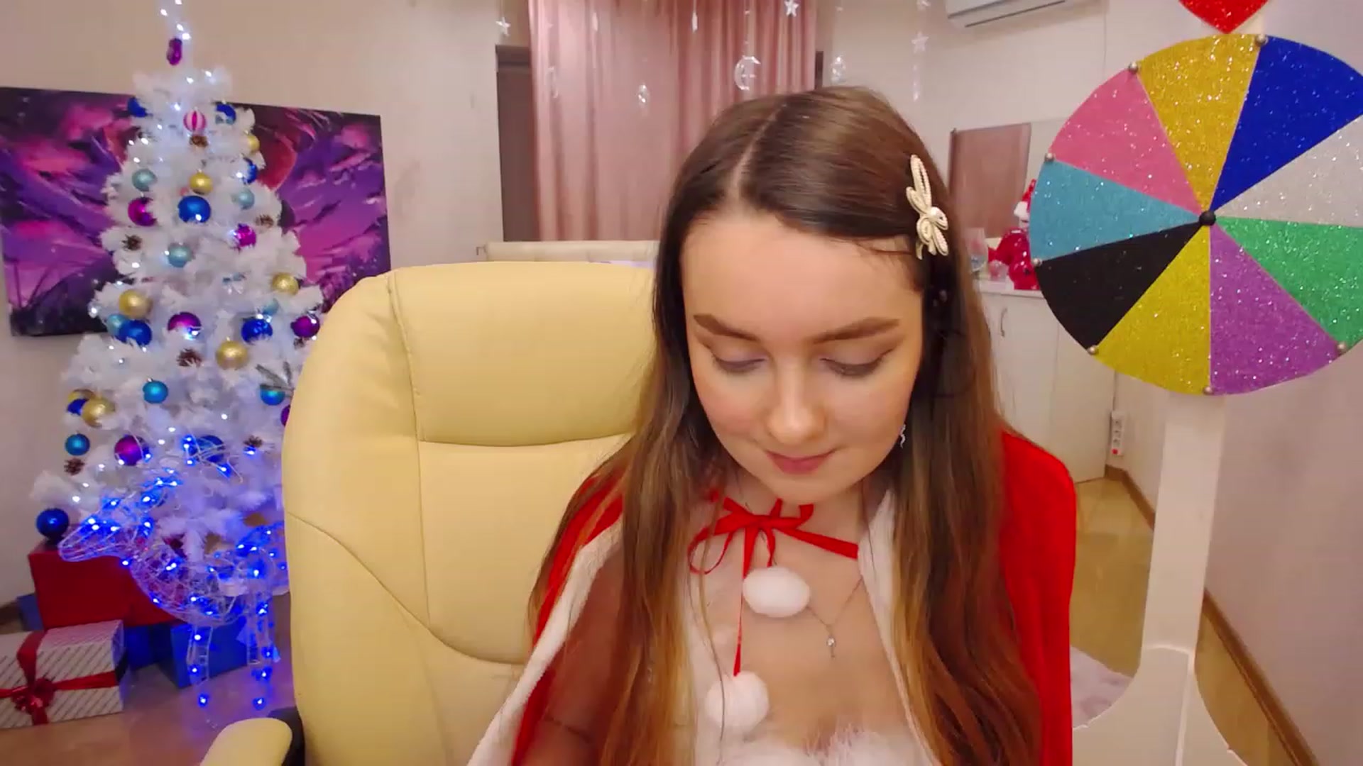 Gallery image thumbnail from OceanFeelss's myfreecams stream on, 12/24/2022, 13:54 image 5 of 20
