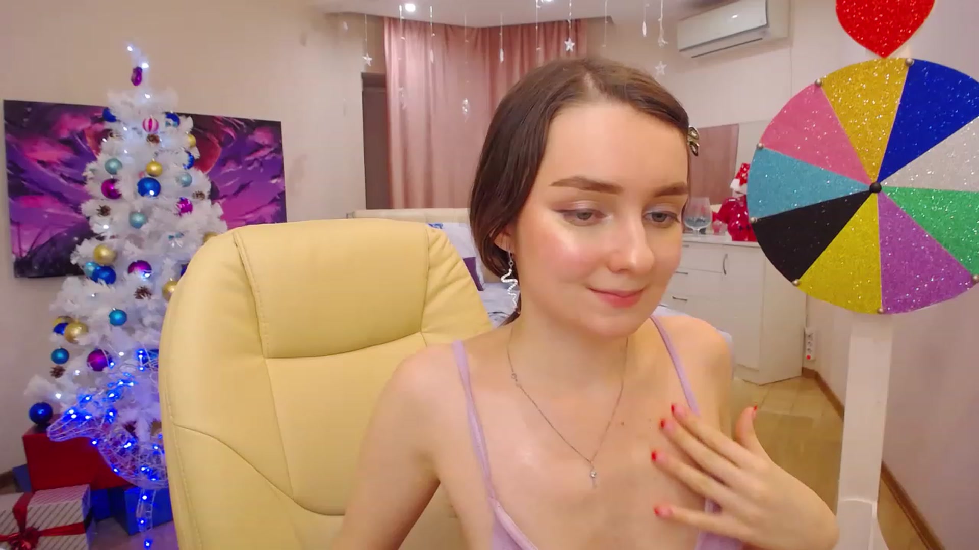 Gallery image thumbnail from OceanFeelss's myfreecams stream on, 12/24/2022, 14:46 image 20 of 20