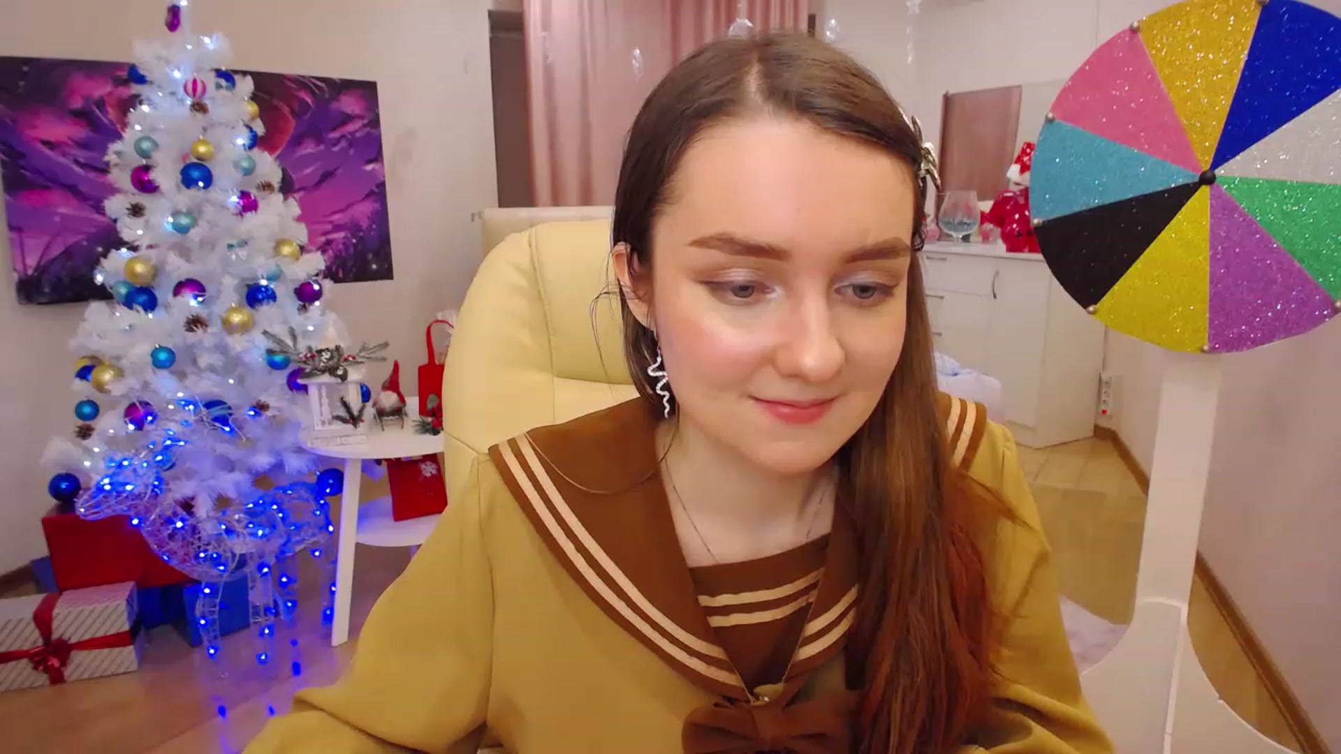 Gallery image thumbnail from OceanFeelss's myfreecams stream on, 12/24/2022, 17:05 image 17 of 20