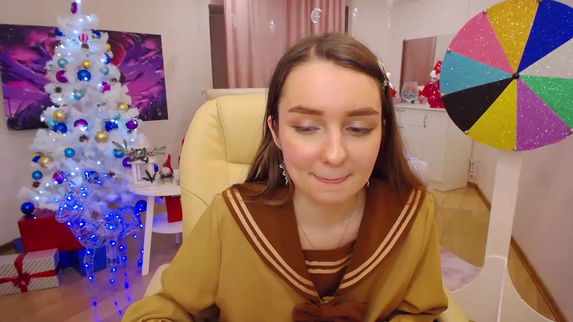 Gallery image thumbnail from OceanFeelss's myfreecams stream on, 12/24/2022, 17:05 image 13 of 20