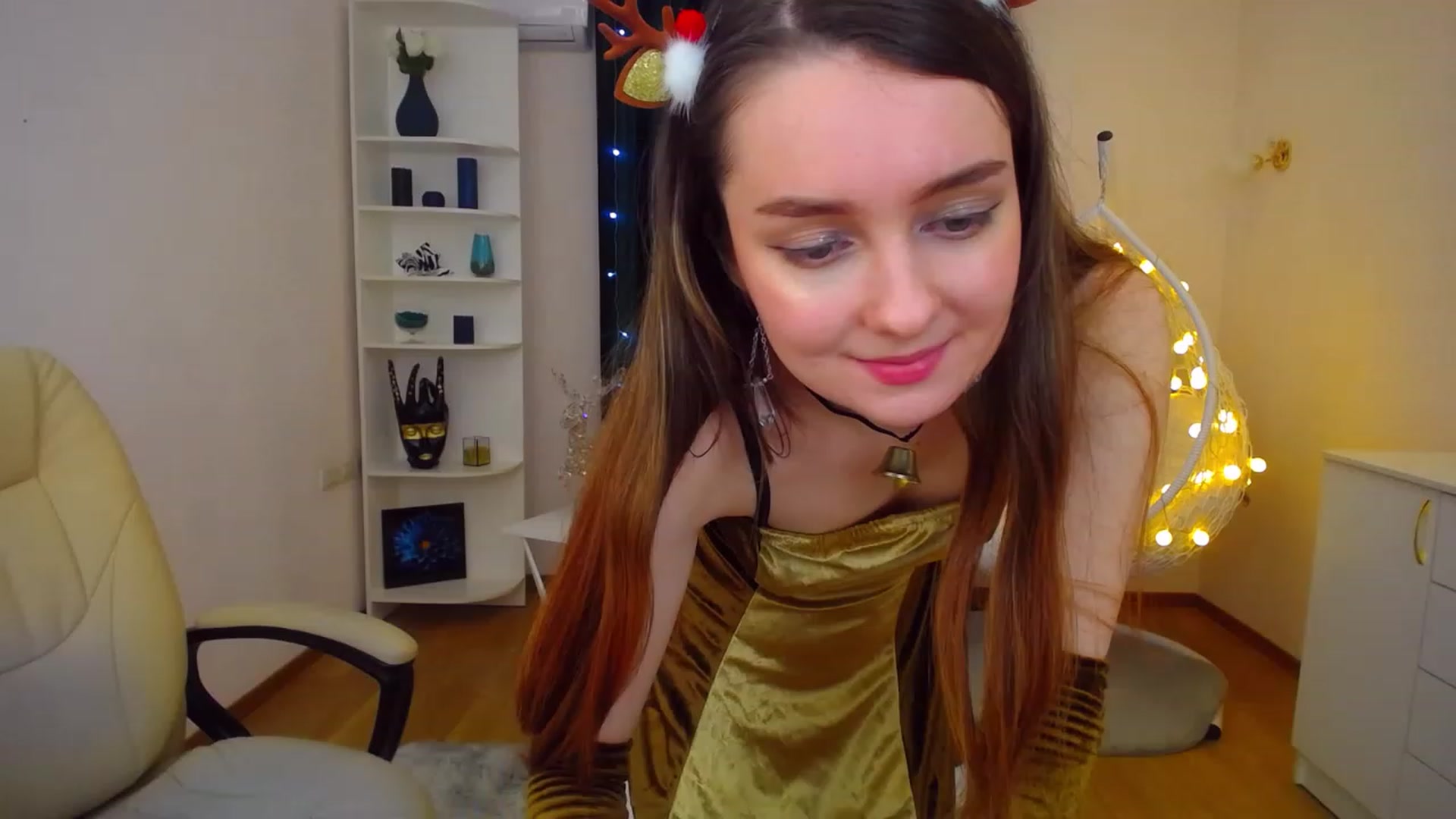 Gallery image thumbnail from OceanFeelss's myfreecams stream on, 12/26/2022, 11:30 image 5 of 20