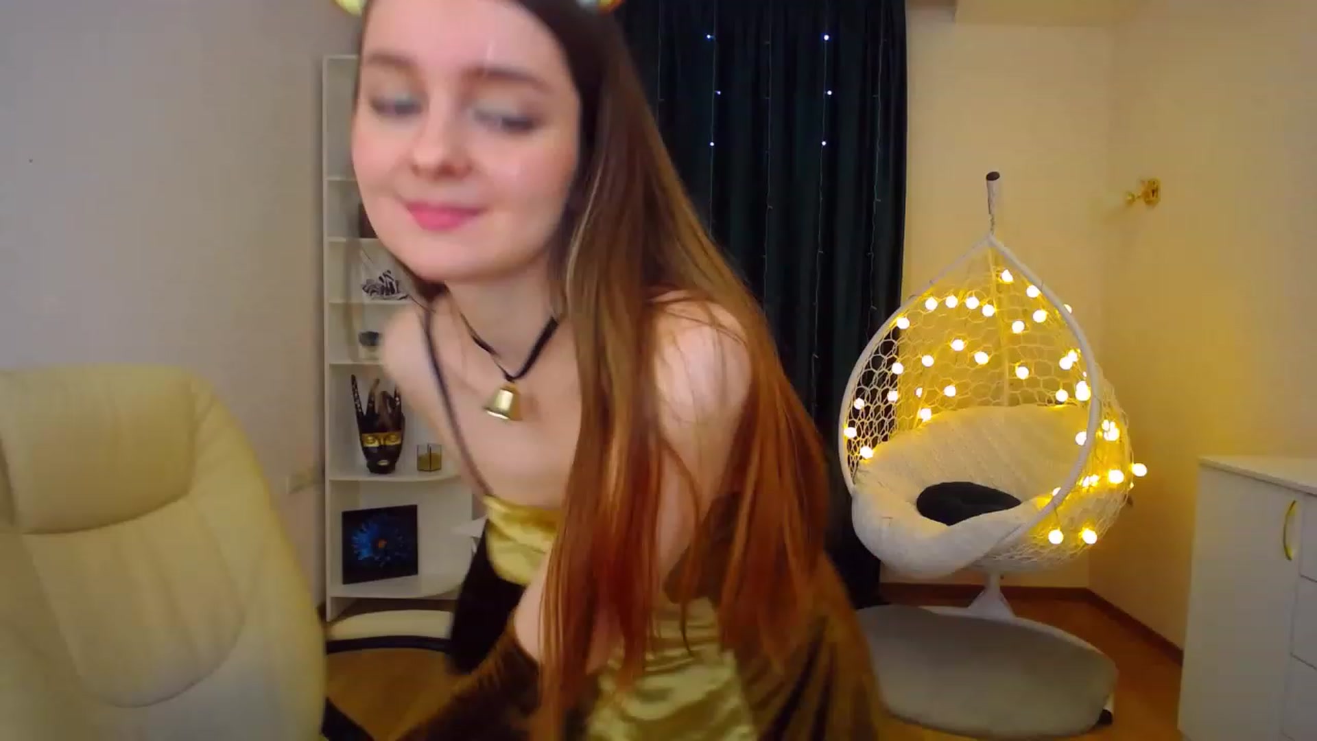 Gallery image thumbnail from OceanFeelss's myfreecams stream on, 12/26/2022, 11:30 image 13 of 20