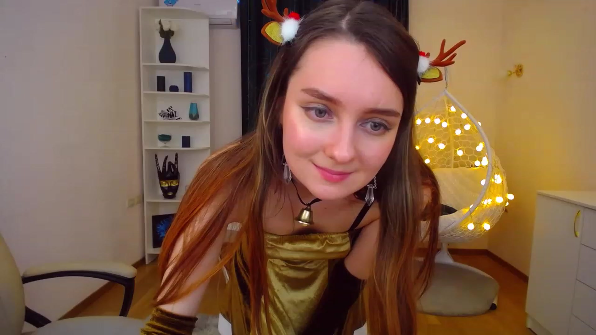 Gallery image thumbnail from OceanFeelss's myfreecams stream on, 12/26/2022, 15:38 image 14 of 20