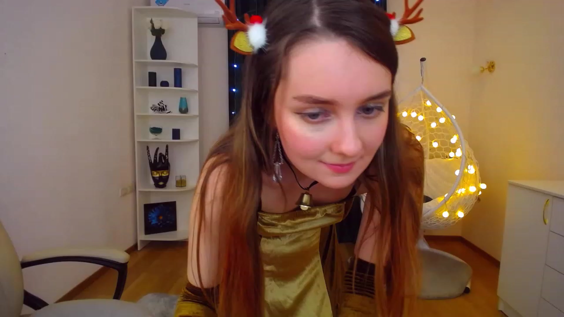 Gallery image thumbnail from OceanFeelss's myfreecams stream on, 12/26/2022, 15:38 image 13 of 20