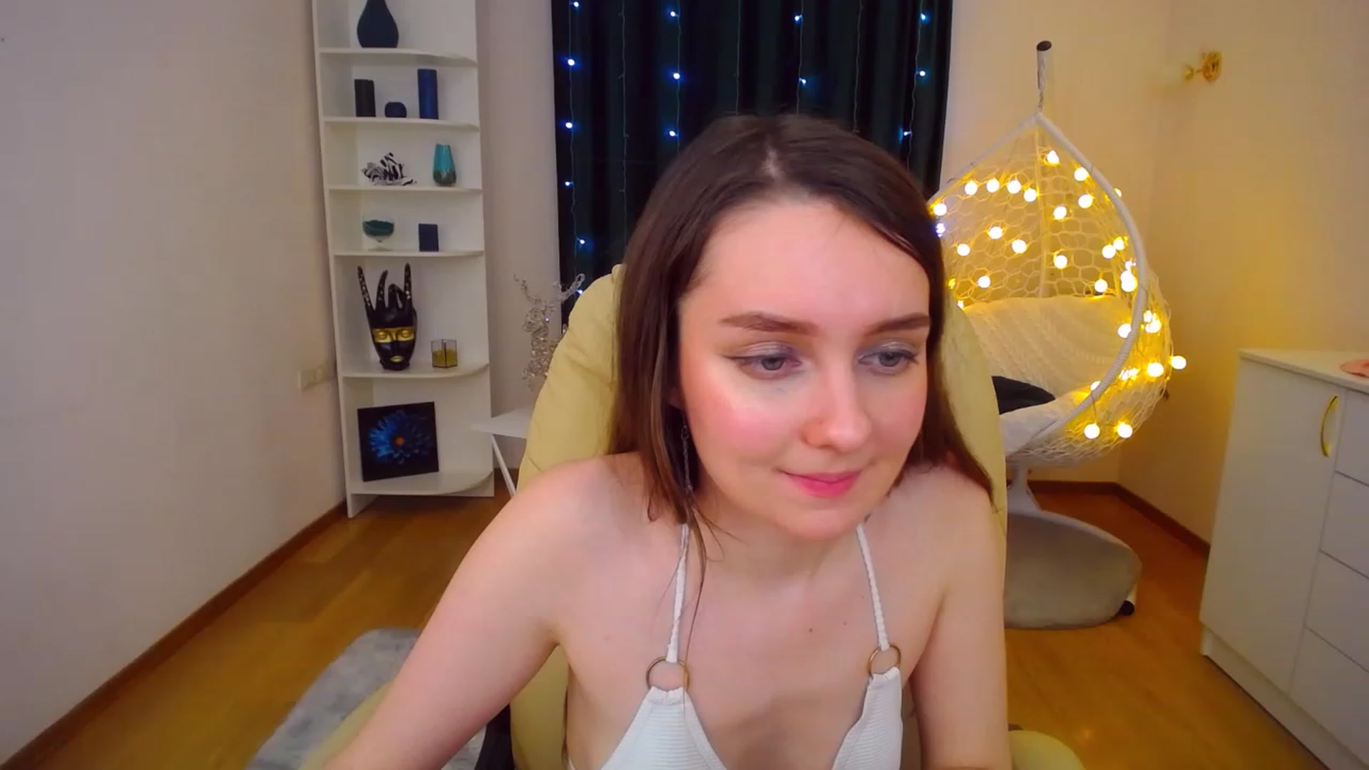 Gallery image thumbnail from OceanFeelss's myfreecams stream on, 12/26/2022, 16:59 image 20 of 20