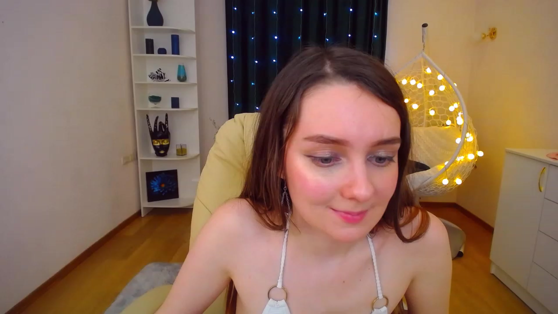 Gallery image thumbnail from OceanFeelss's myfreecams stream on, 12/26/2022, 16:59 image 1 of 20