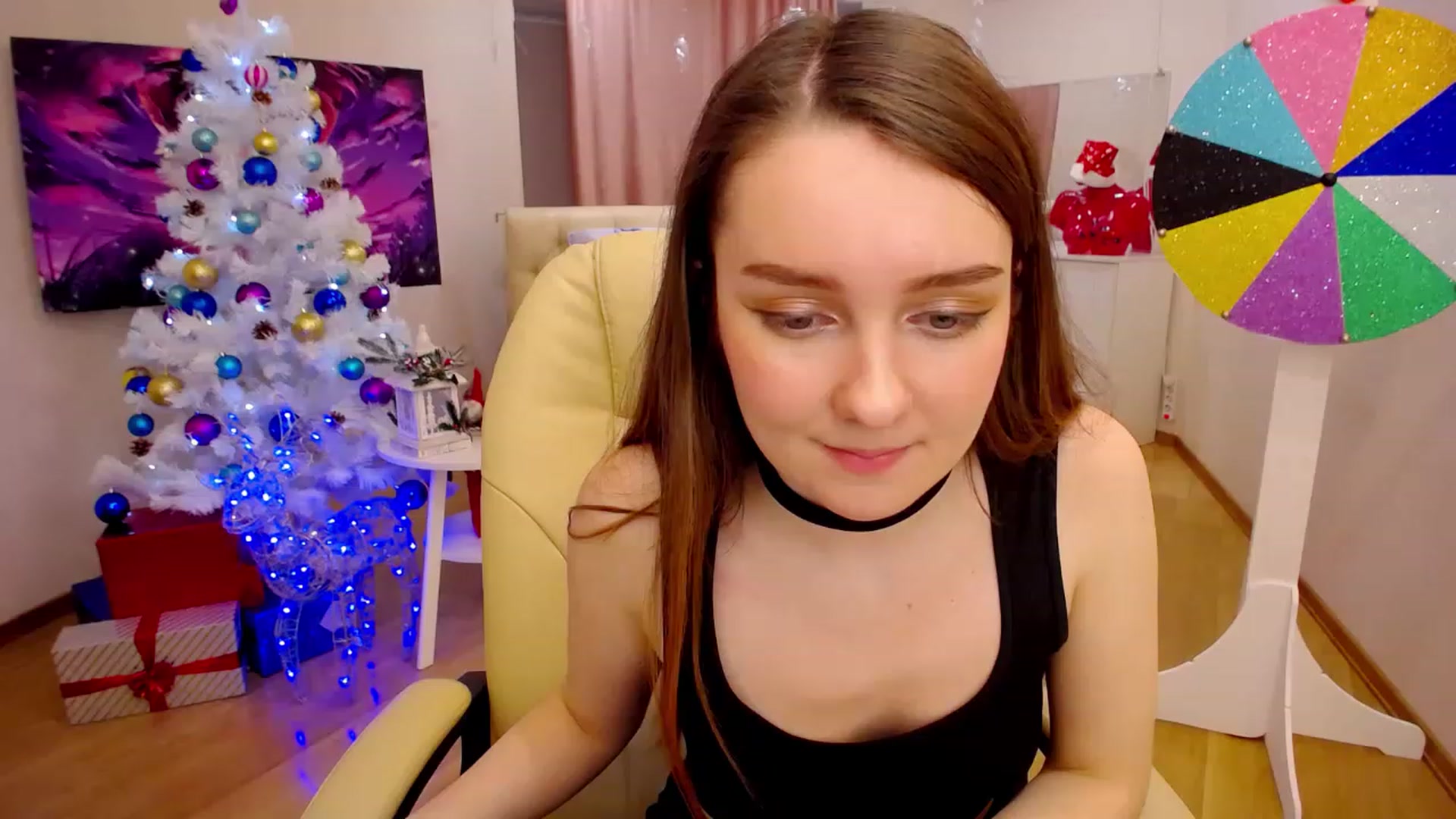 Gallery image thumbnail from OceanFeelss's myfreecams stream on, 12/27/2022, 06:32 image 6 of 20