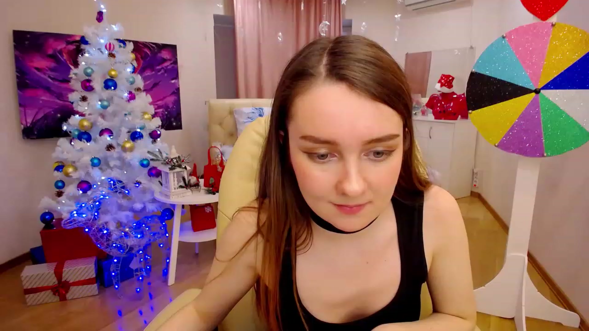 Gallery image thumbnail from OceanFeelss's myfreecams stream on, 12/27/2022, 06:32 image 20 of 20
