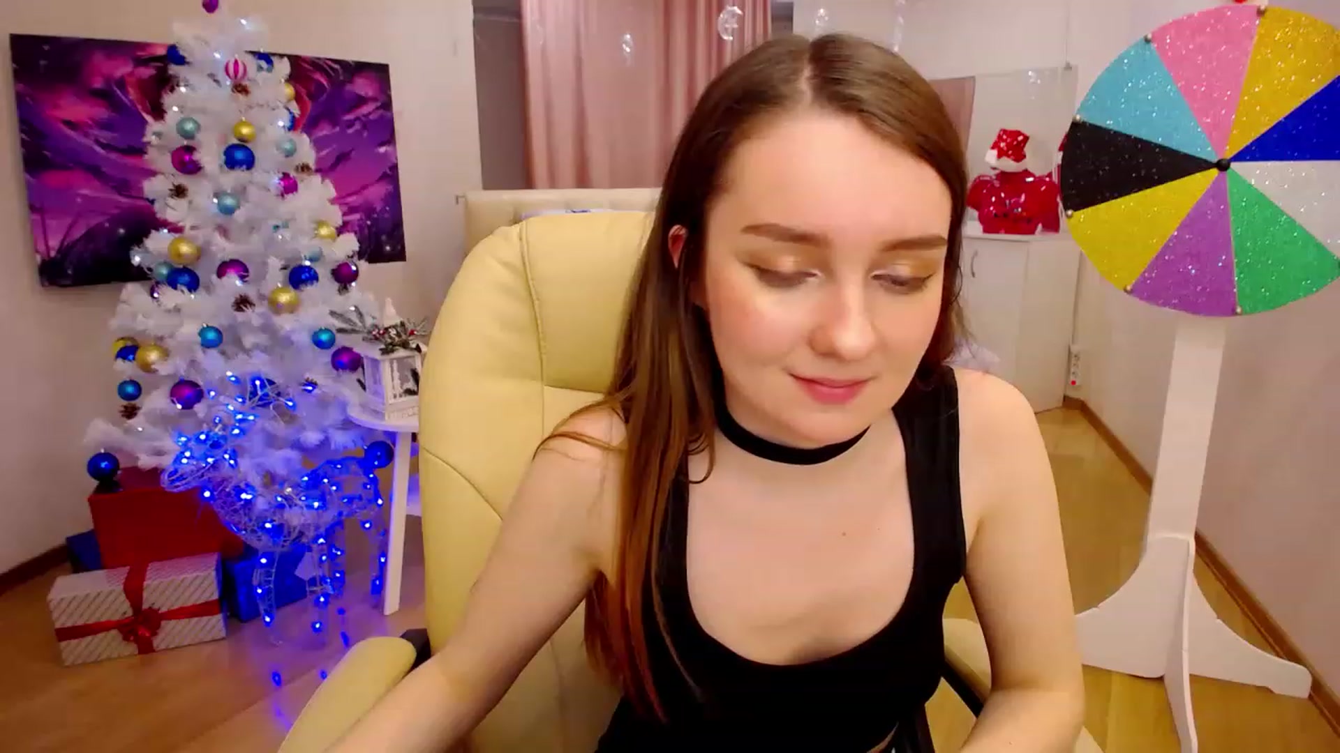 Gallery image thumbnail from OceanFeelss's myfreecams stream on, 12/27/2022, 06:32 image 3 of 20